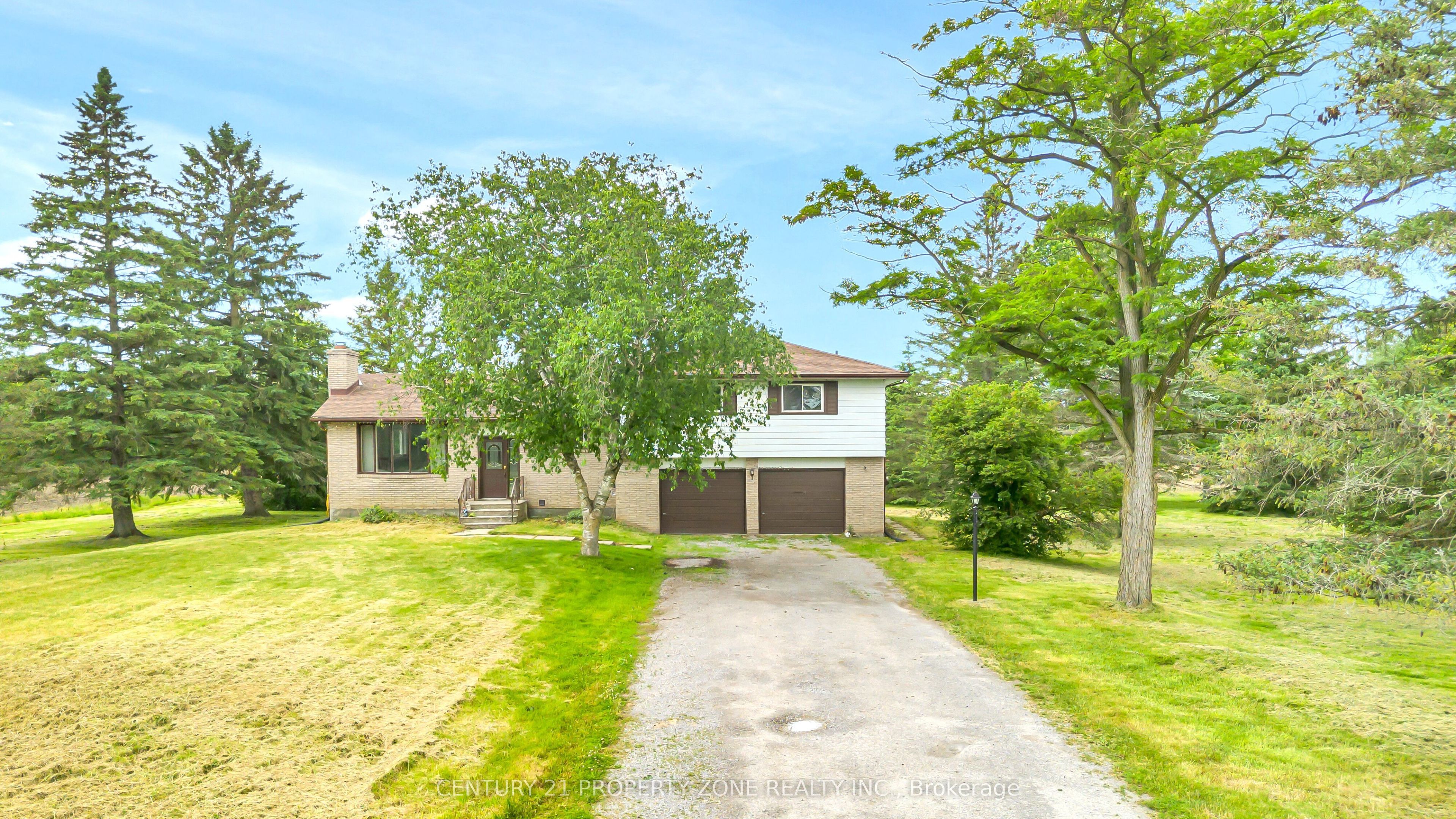 18580 Dufferin Street Property Photo 45
