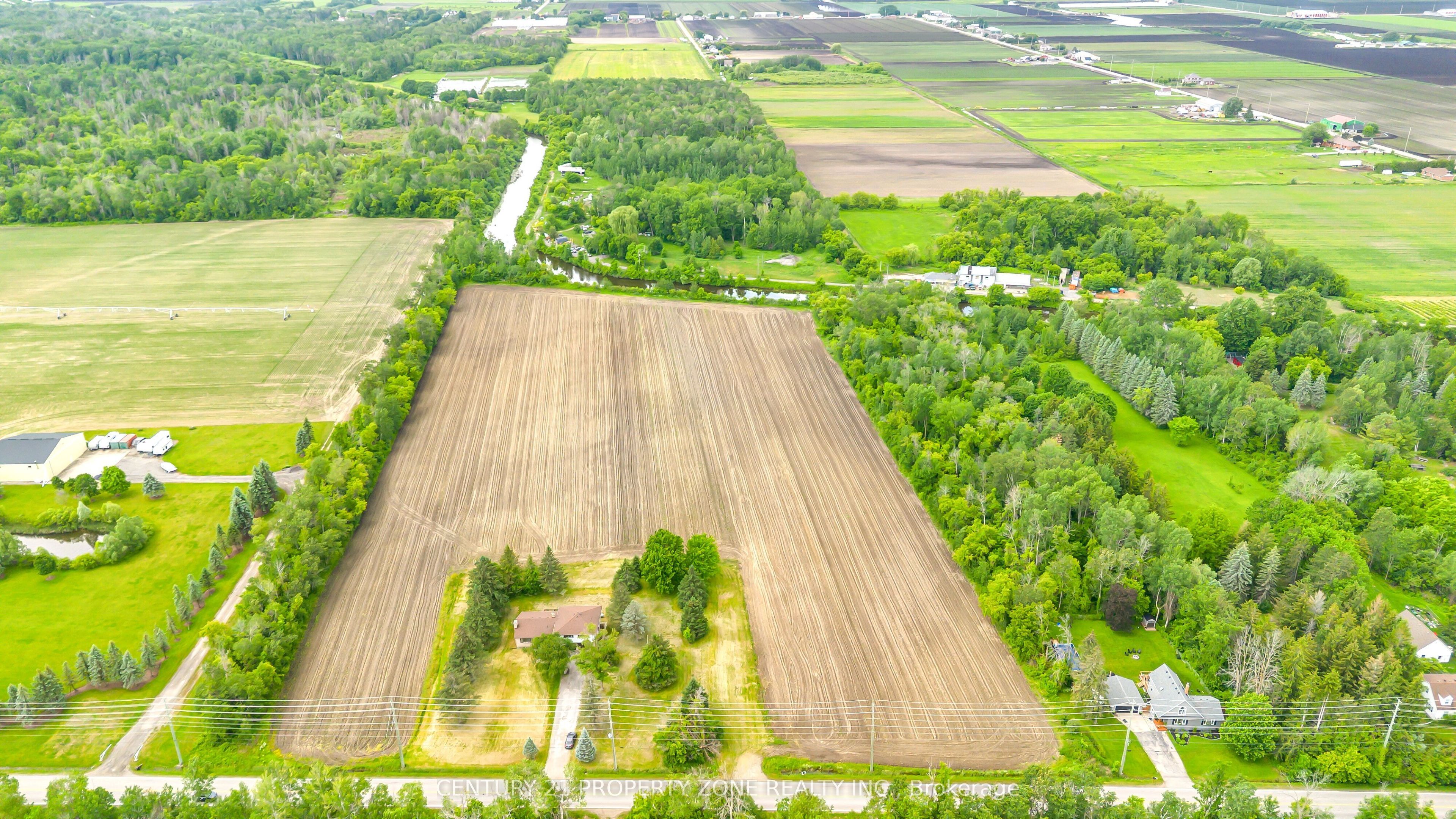 18580 Dufferin Street Property Photo 46