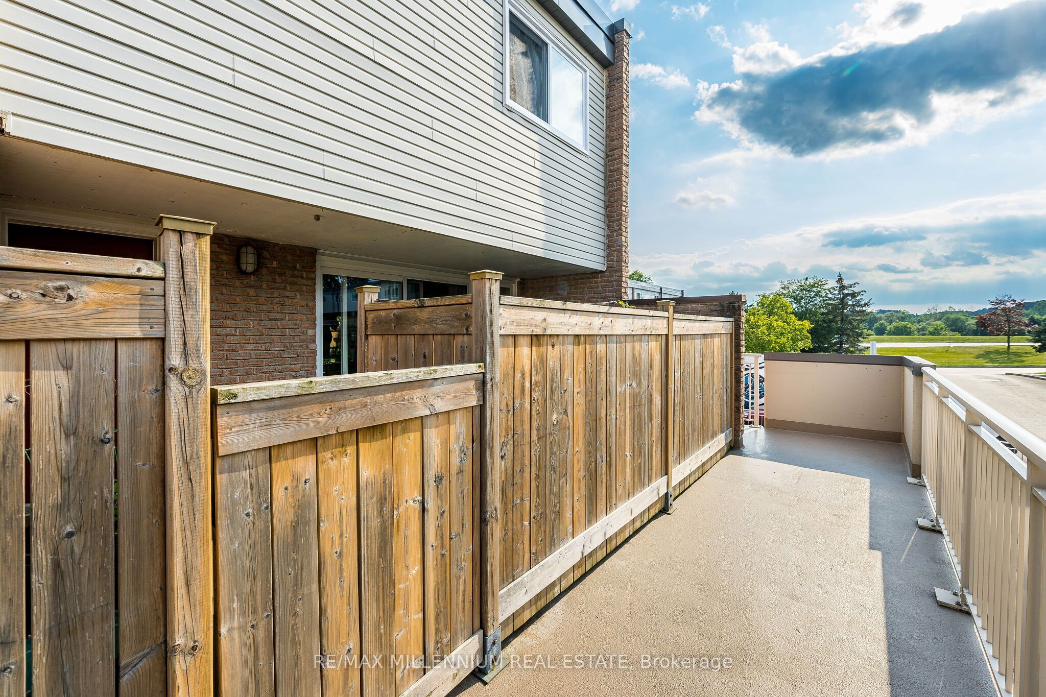 301 Milestone Crescent Property Photo 1