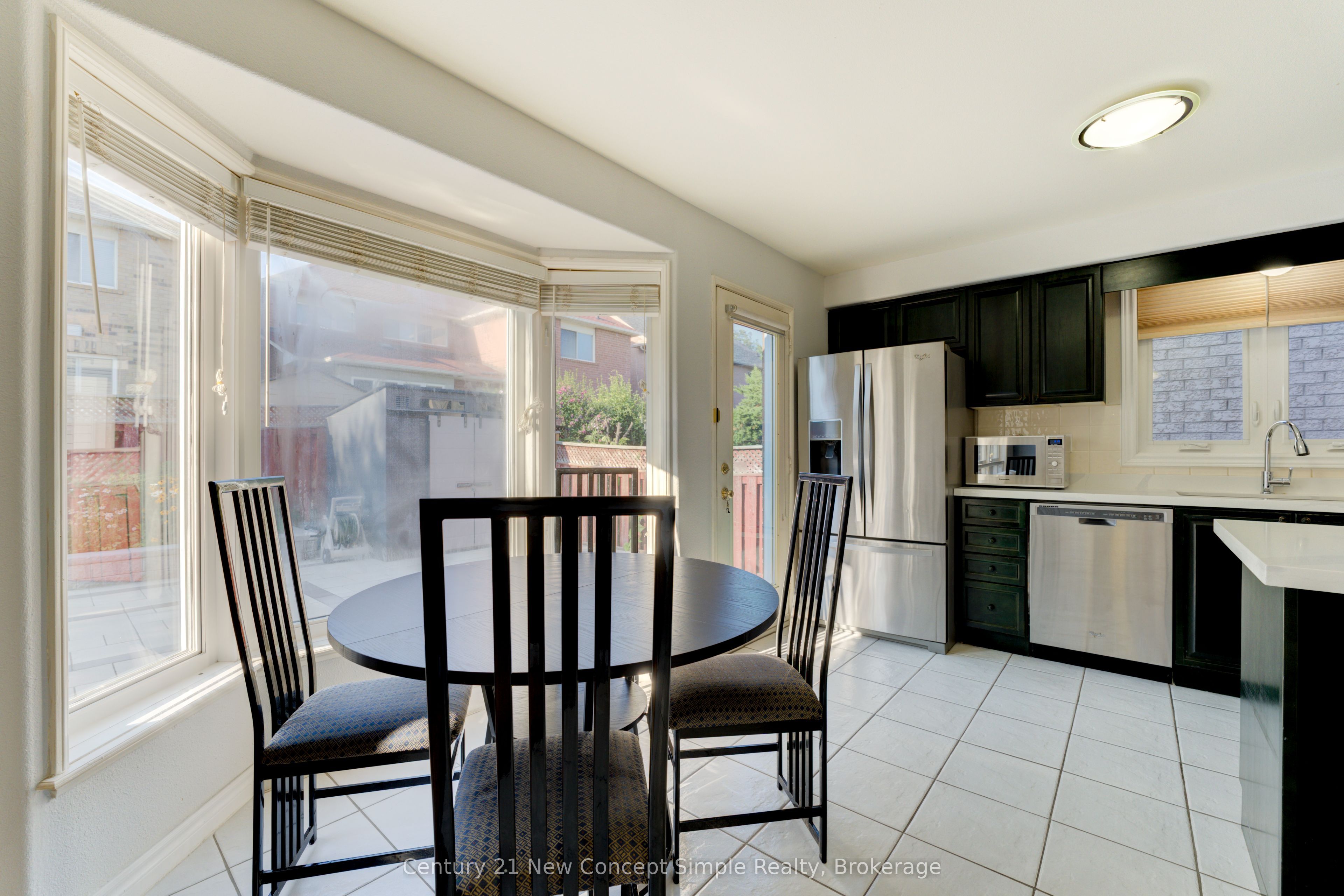18 Castlemore Avenue Property Photo 9