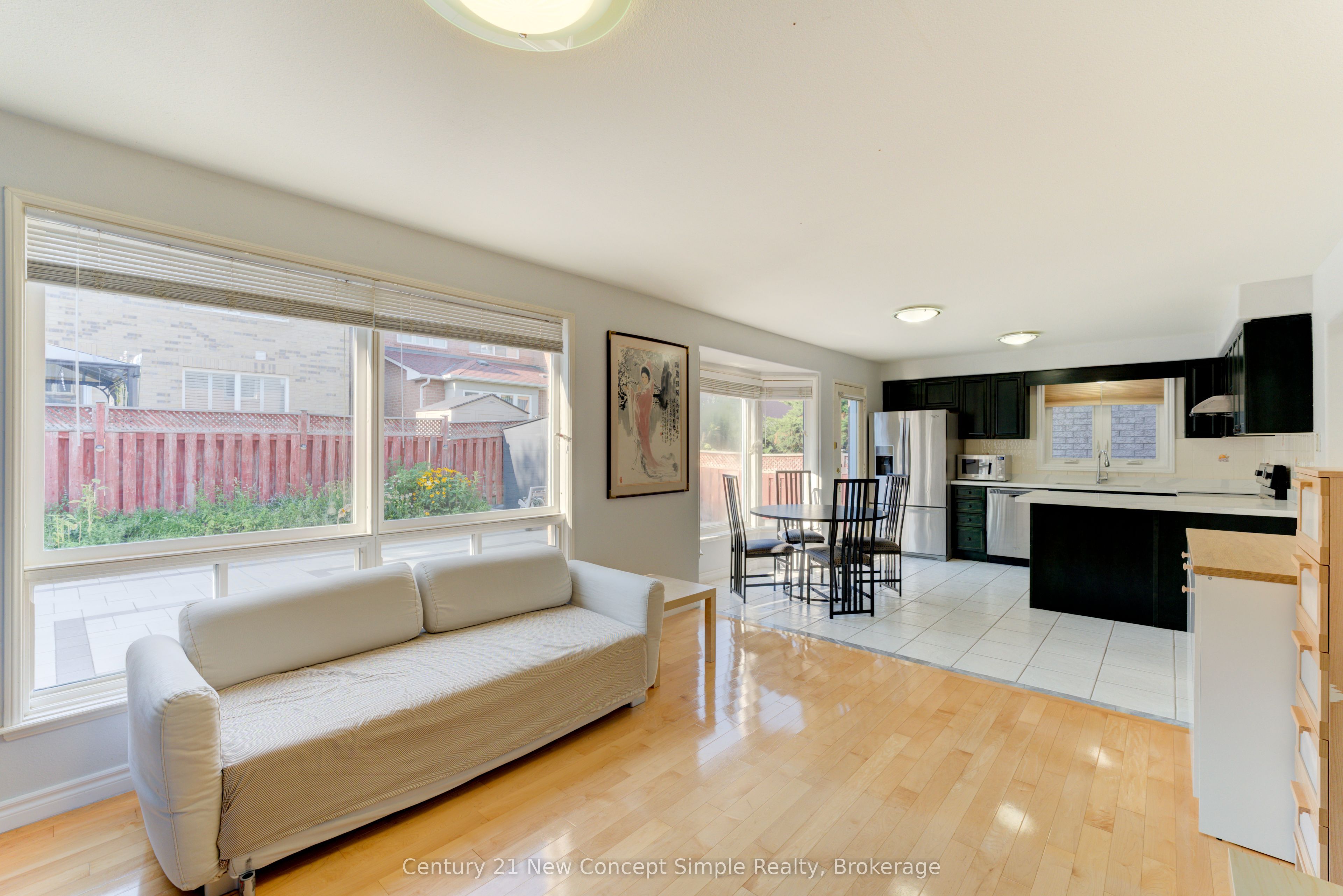 18 Castlemore Avenue Property Photo 11