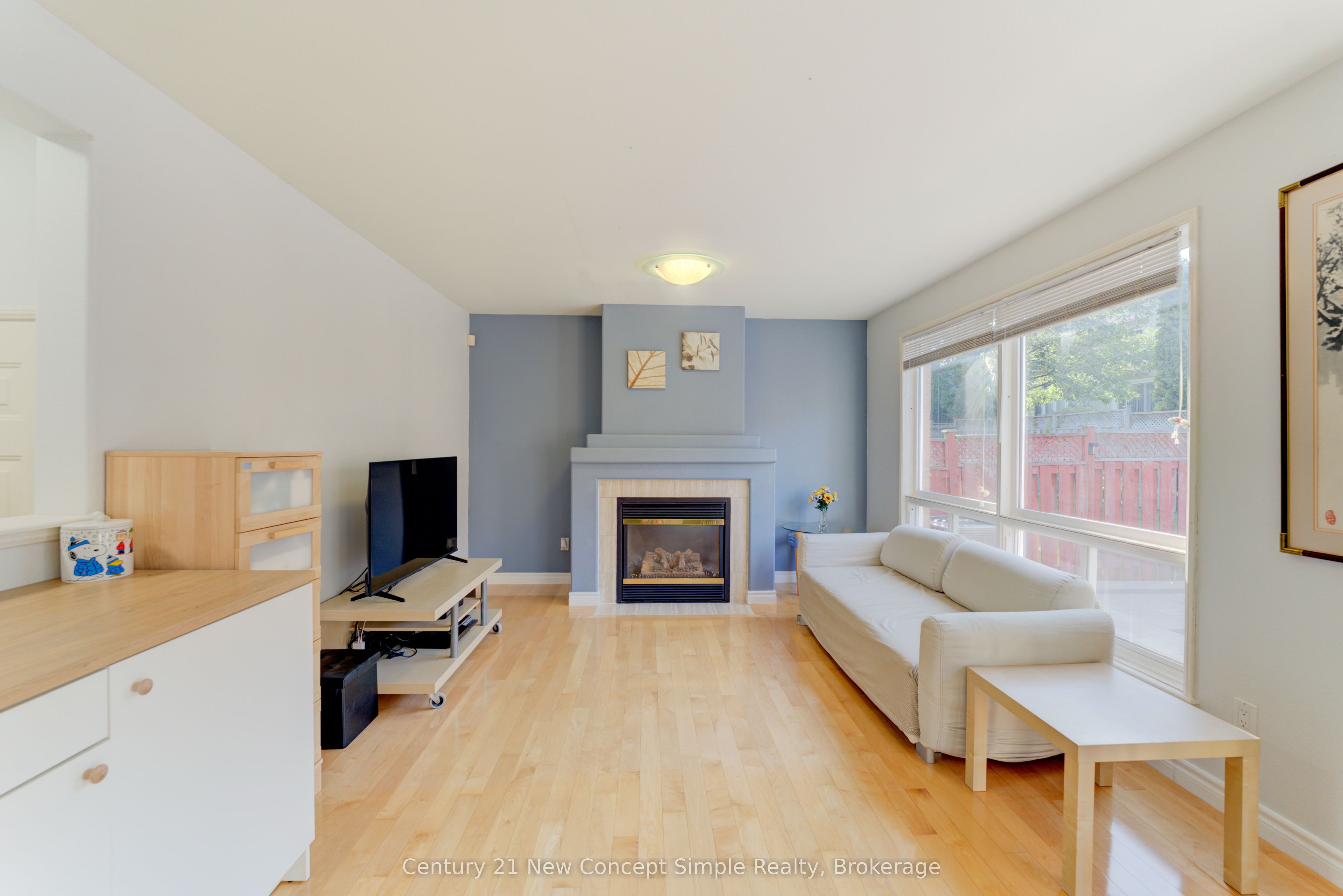 18 Castlemore Avenue Property Photo 13