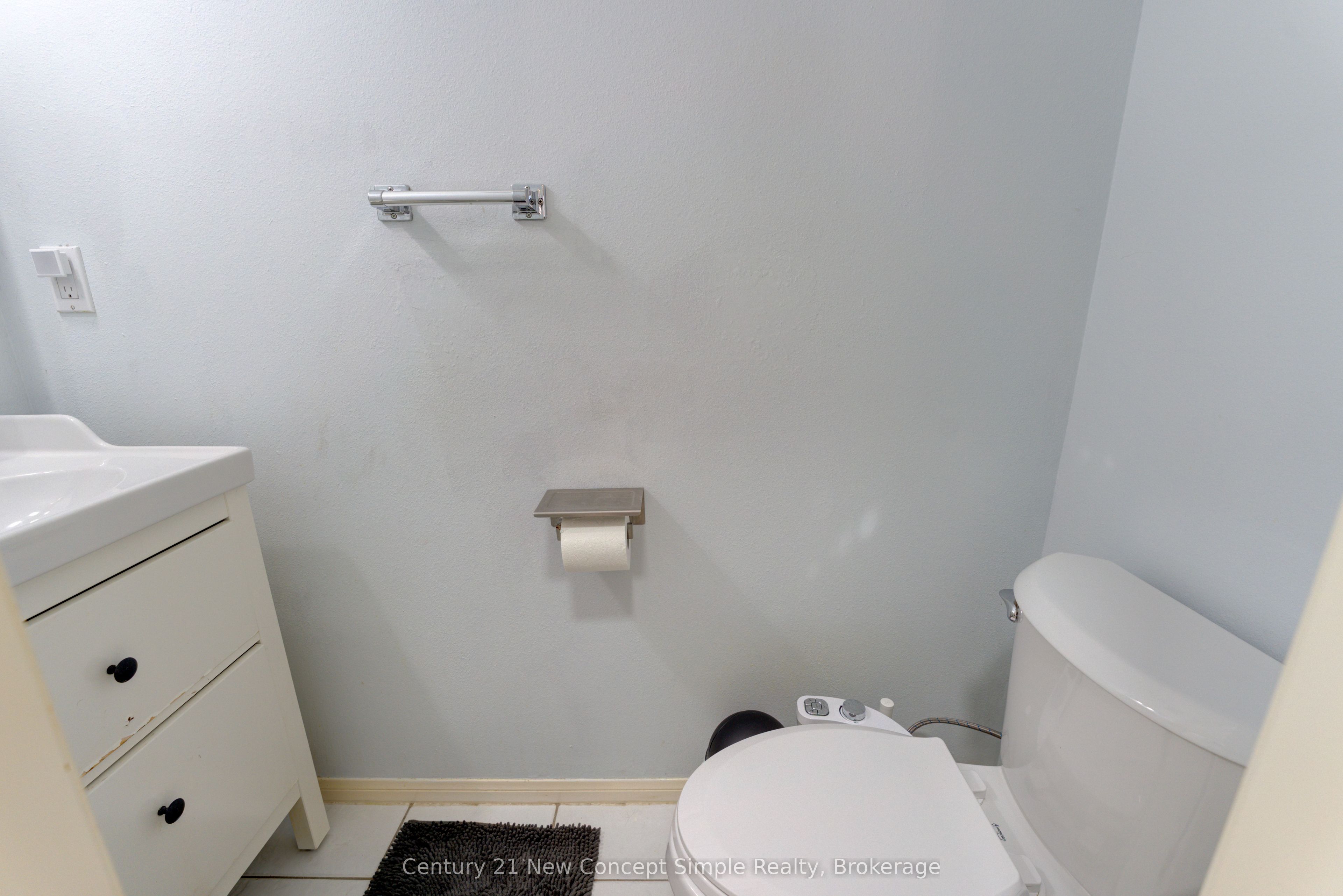 18 Castlemore Avenue Property Photo 14