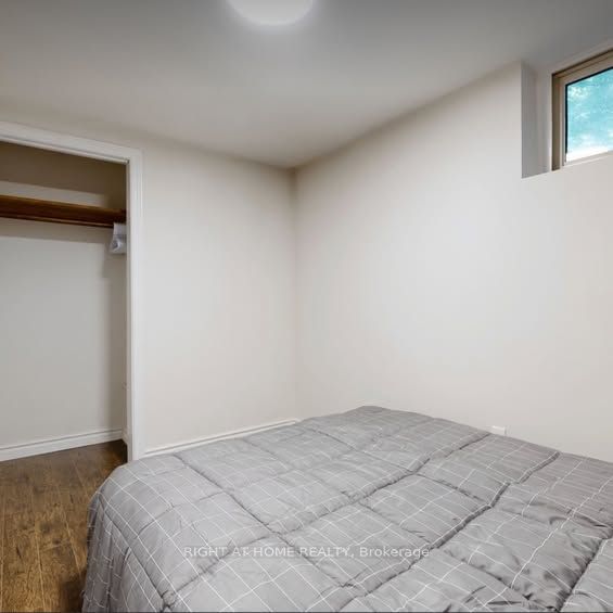 36 Aurora Heights Drive Property Photo 9