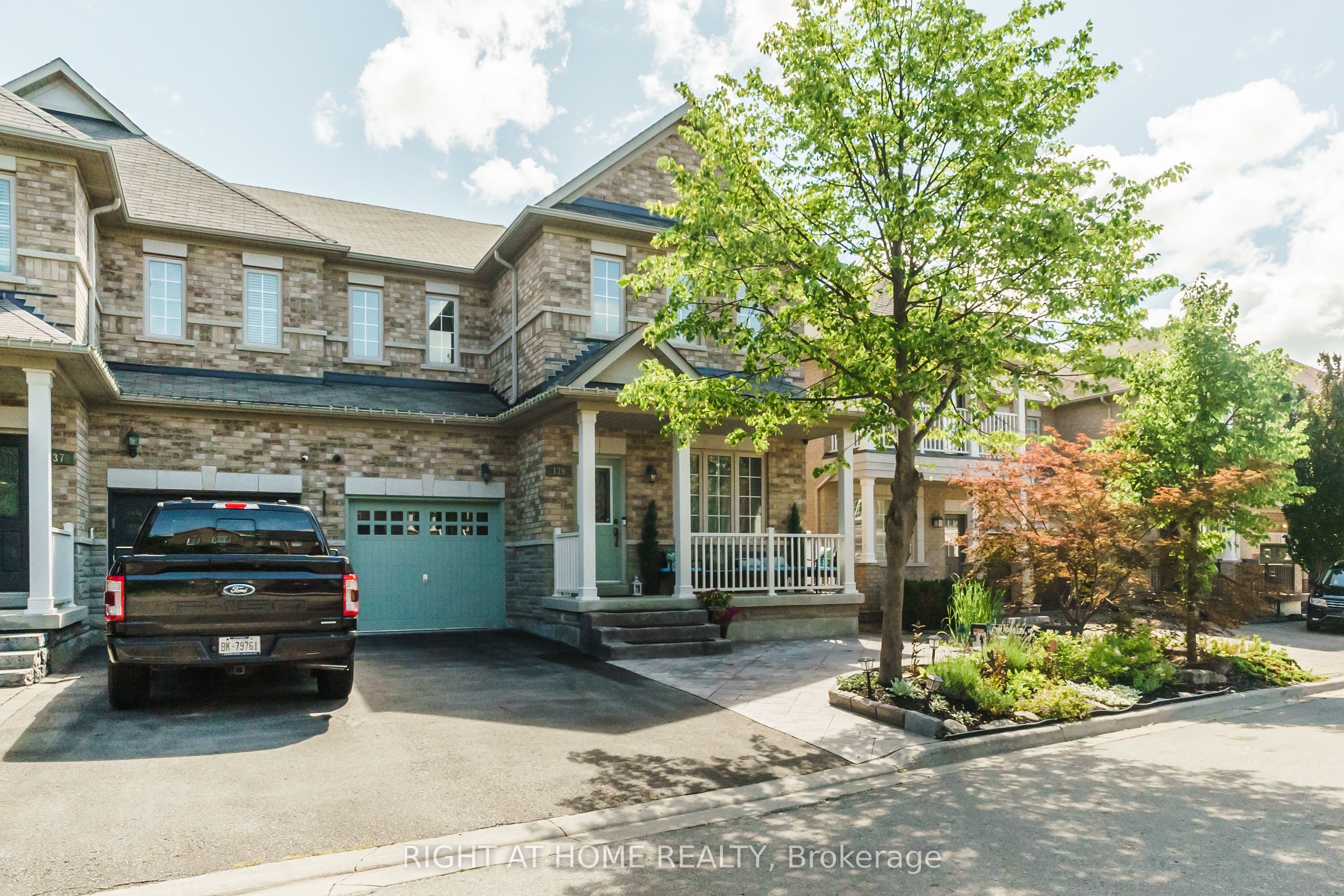 139 Bellini Avenue Property Photo 2
