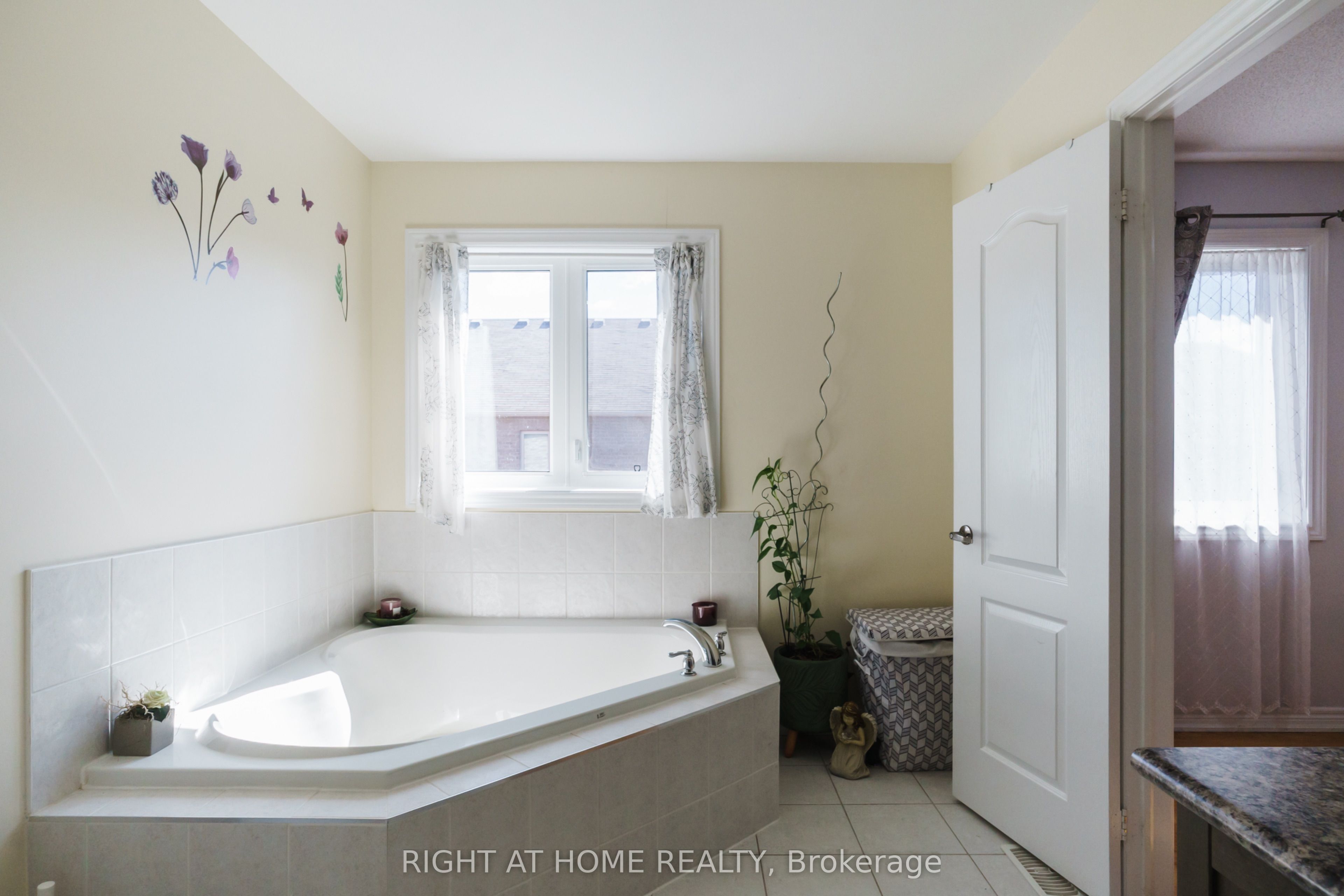 139 Bellini Avenue Property Photo 13