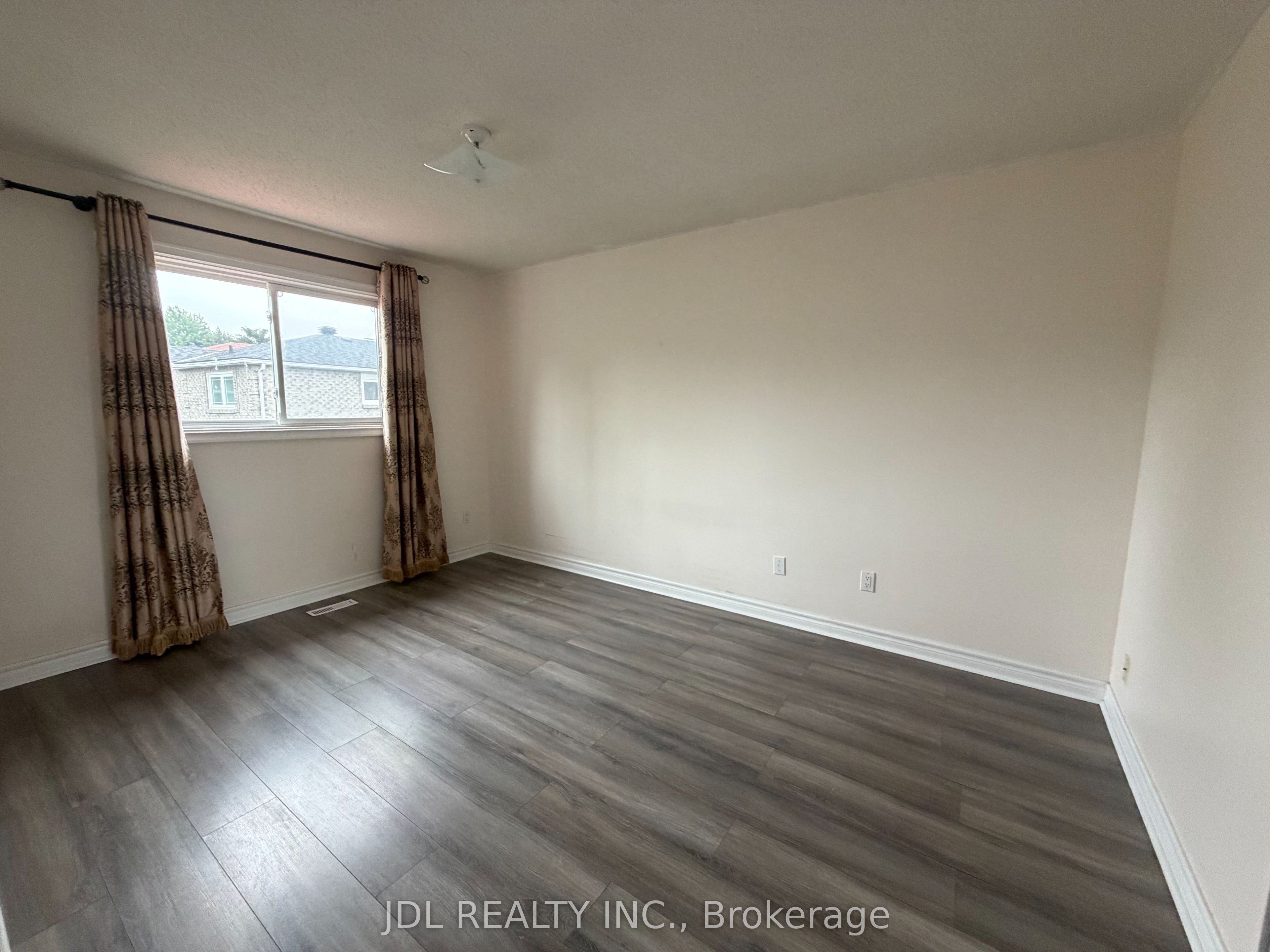 87 Strathmore Drive Property Photo 6