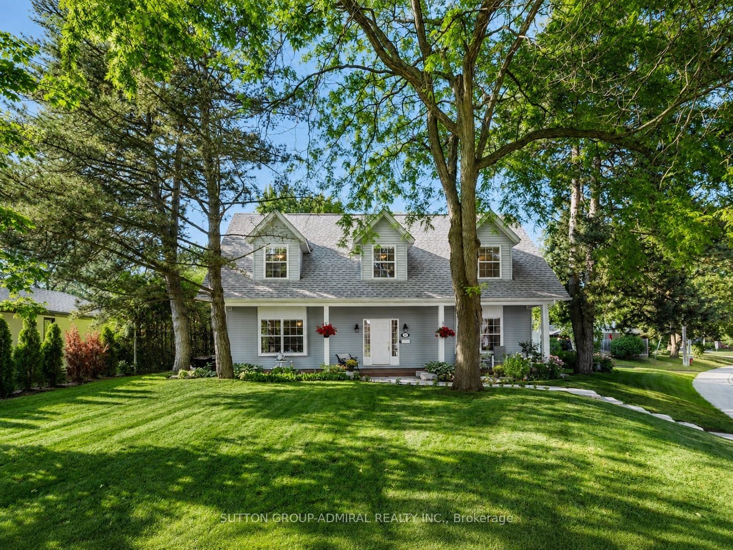 54 Starlight Crescent