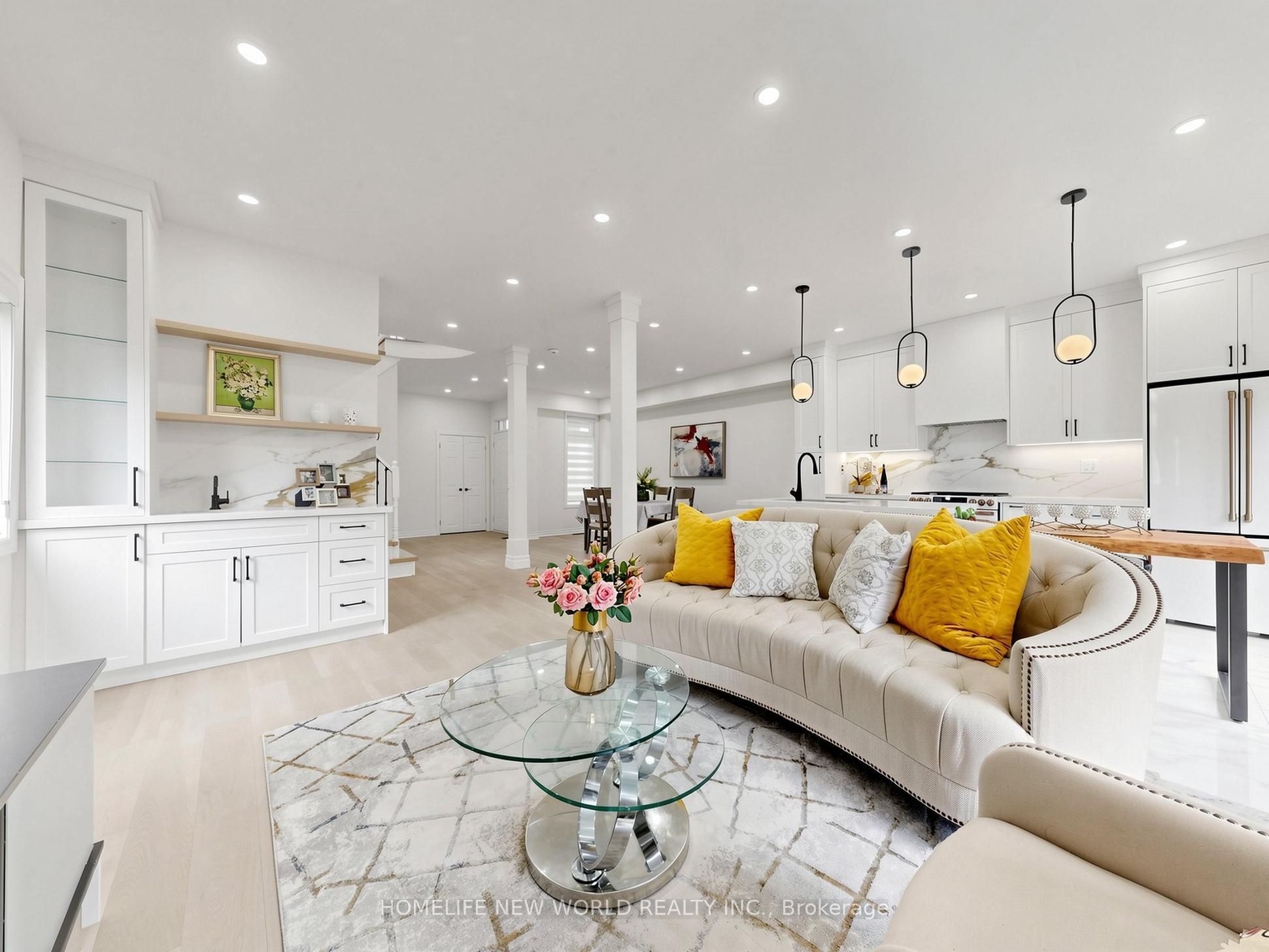 7 Monaco Crescent