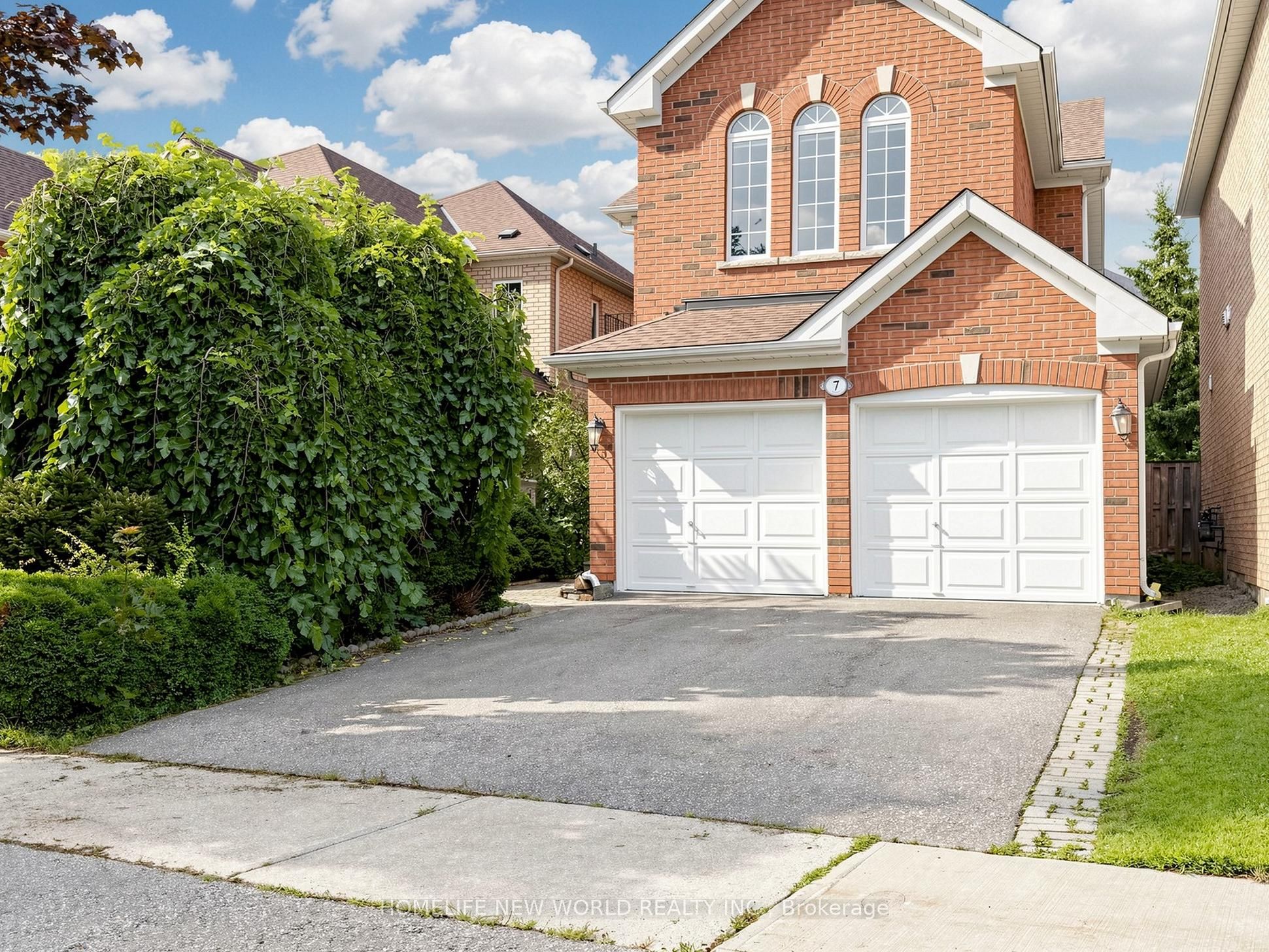 7 Monaco Crescent Property Photo 3