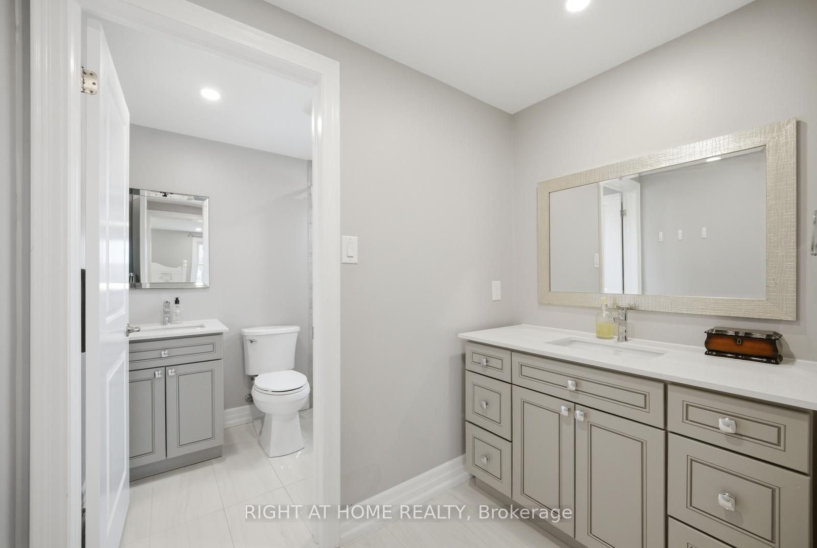 5885 7th Line Property Photo 24
