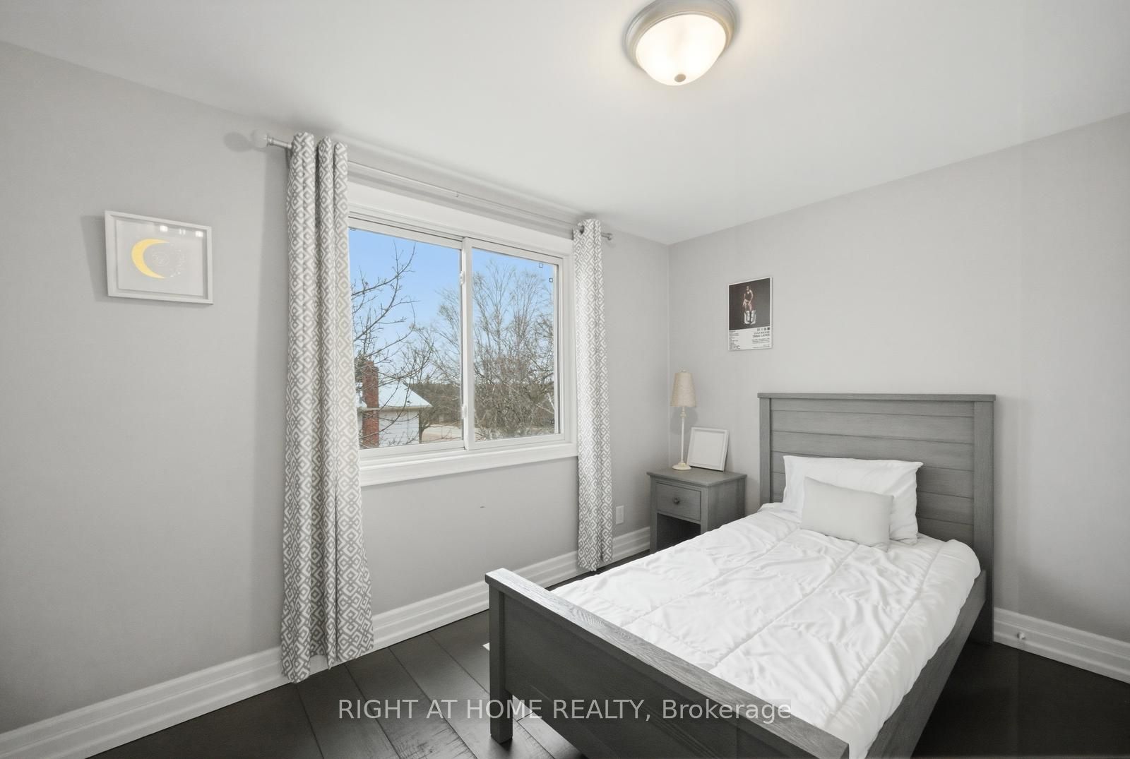 5885 7th Line Property Photo 26