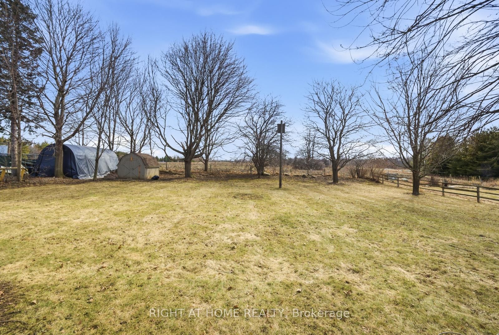 5885 7th Line Property Photo 38
