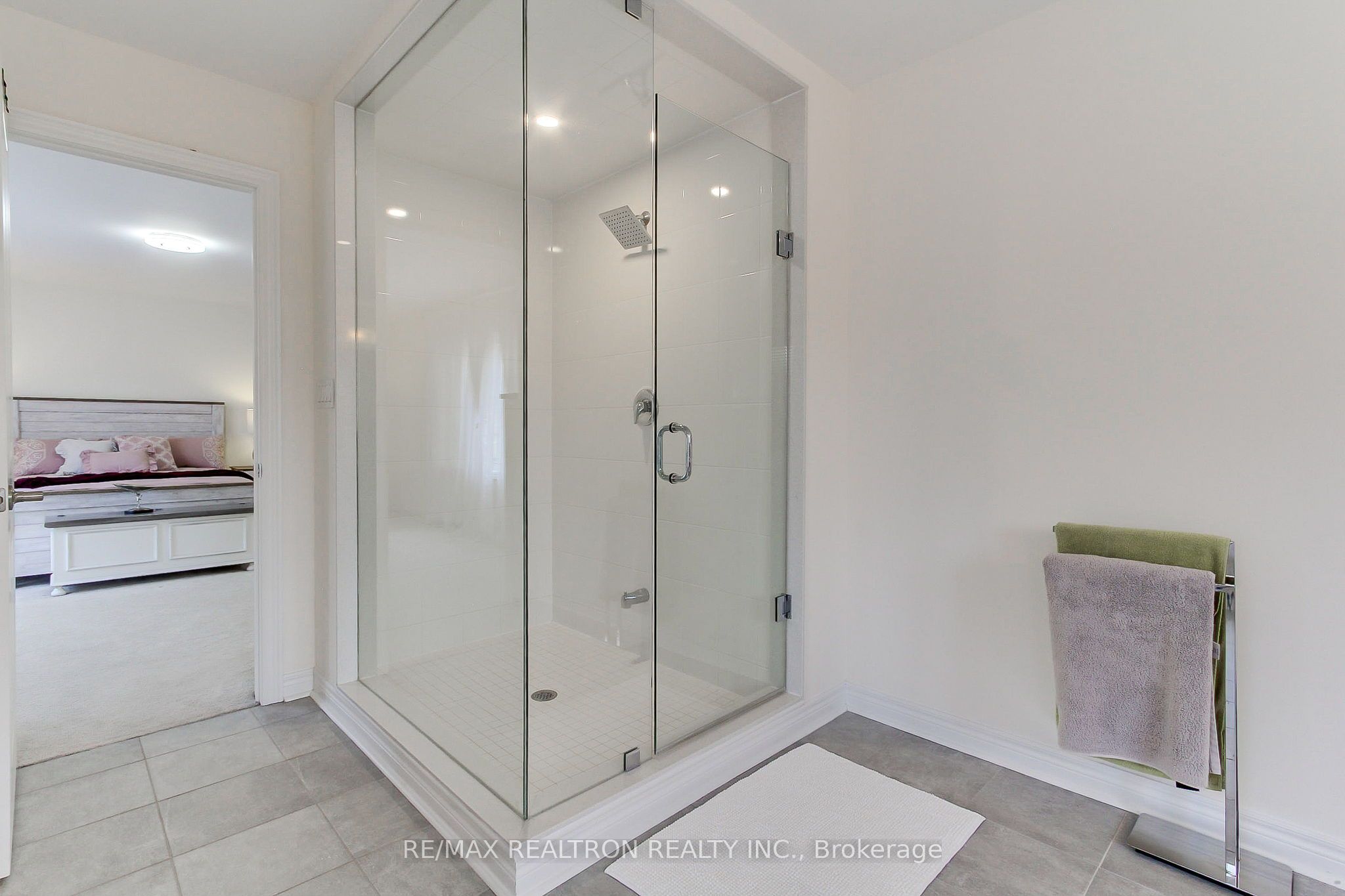 2236 Lozenby Street Property Photo 34