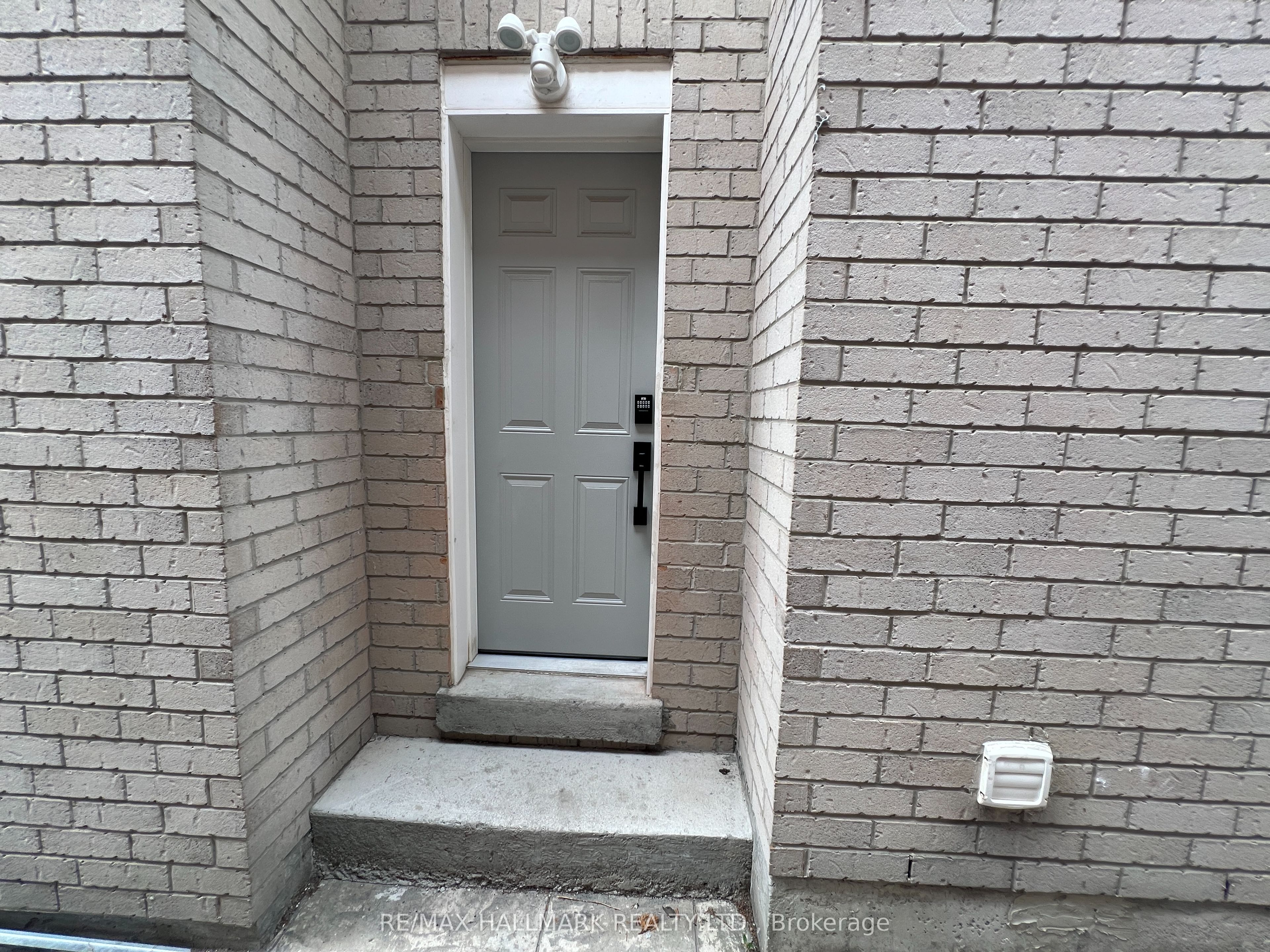15 Cormorant Crescent Basement Property Photo 2