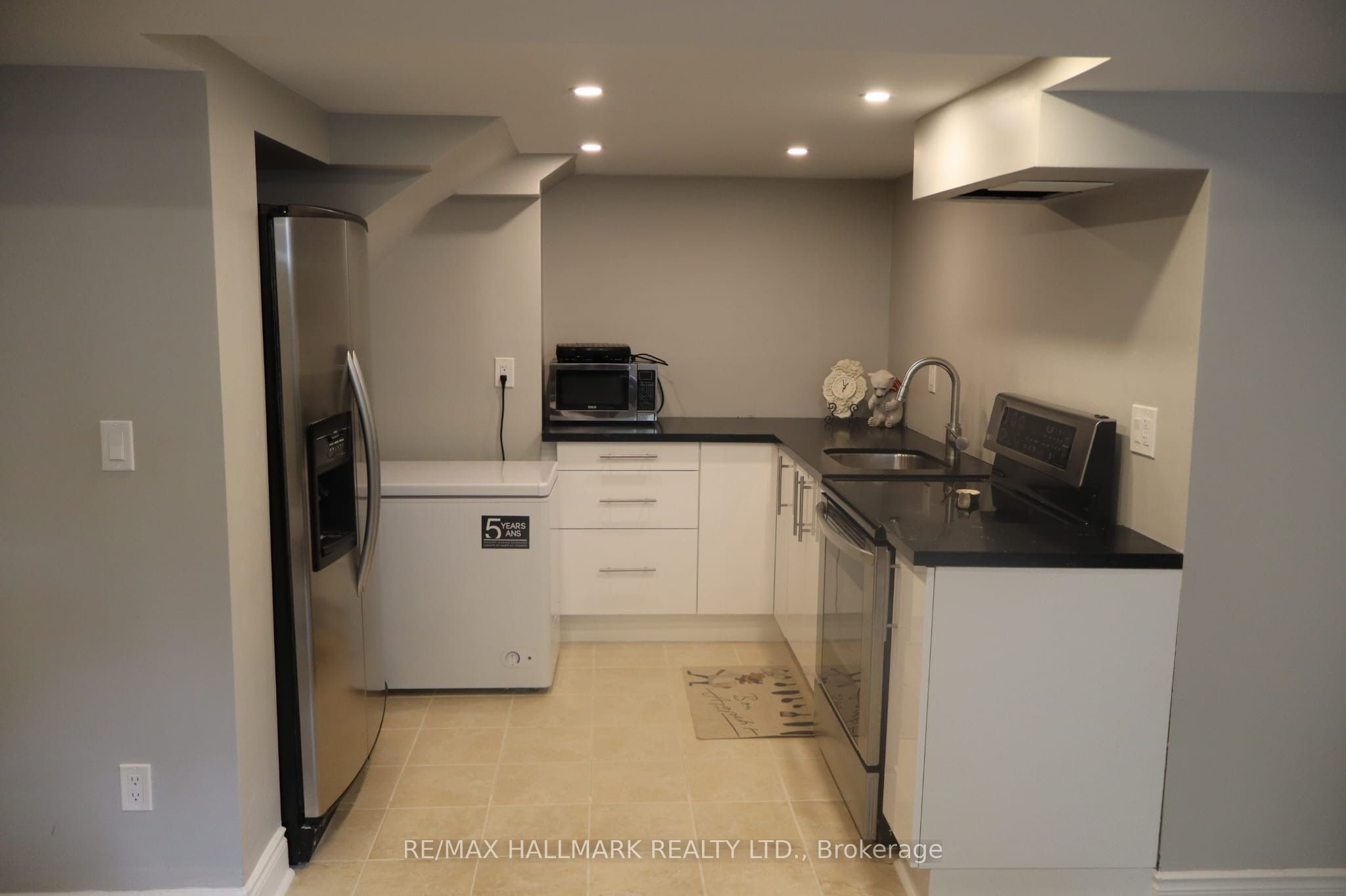 15 Cormorant Crescent Basement Property Photo 7