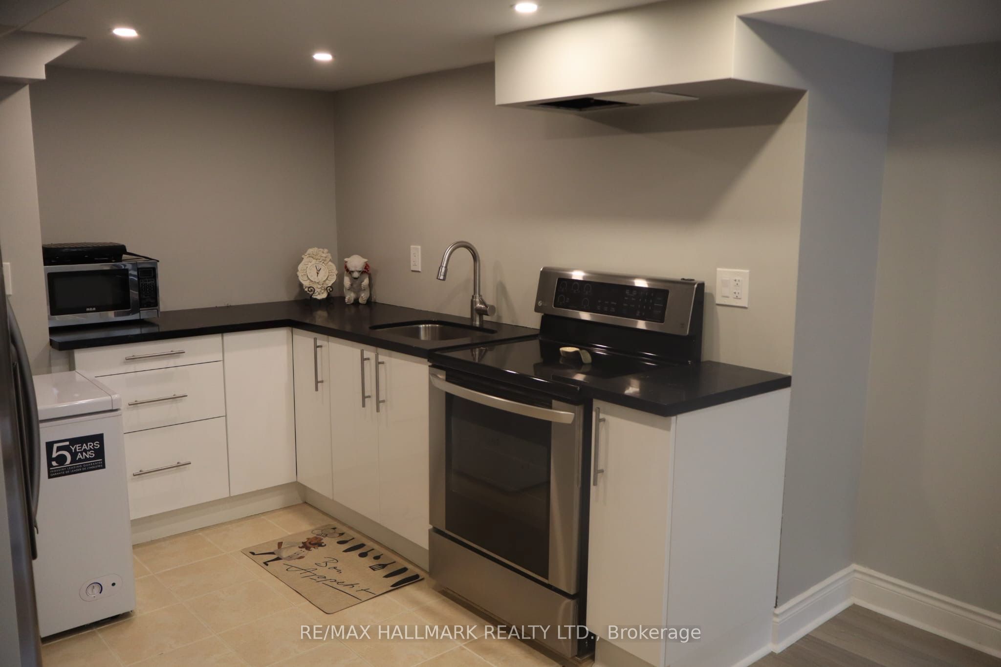 15 Cormorant Crescent Basement Property Photo 8