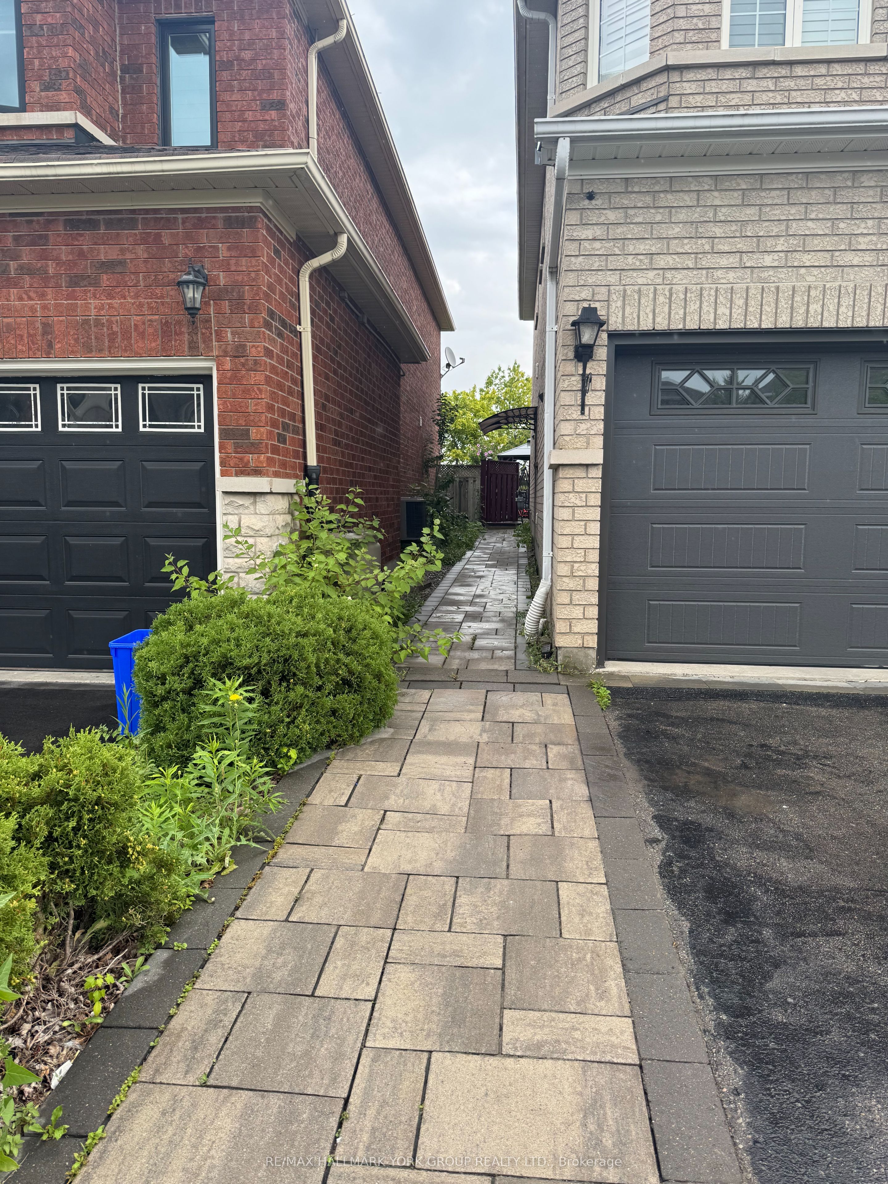 33 Deerwood Crescent Basement Property Photo 2