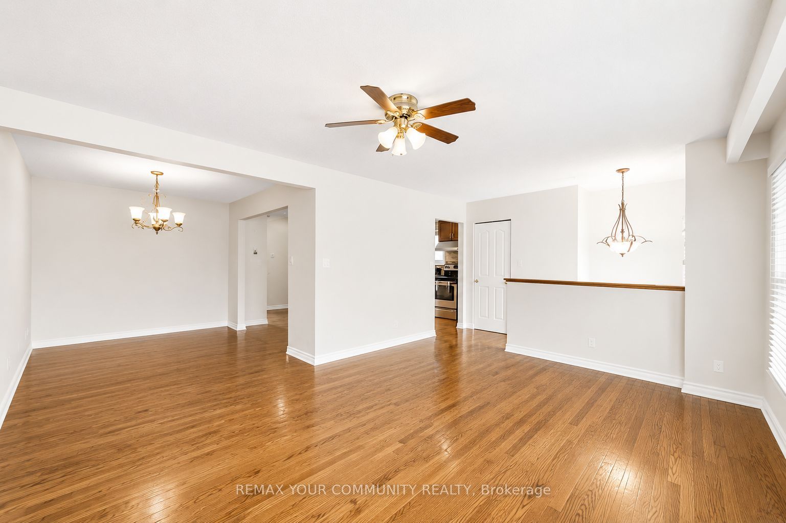 376 Agar Avenue Upper Property Photo 4