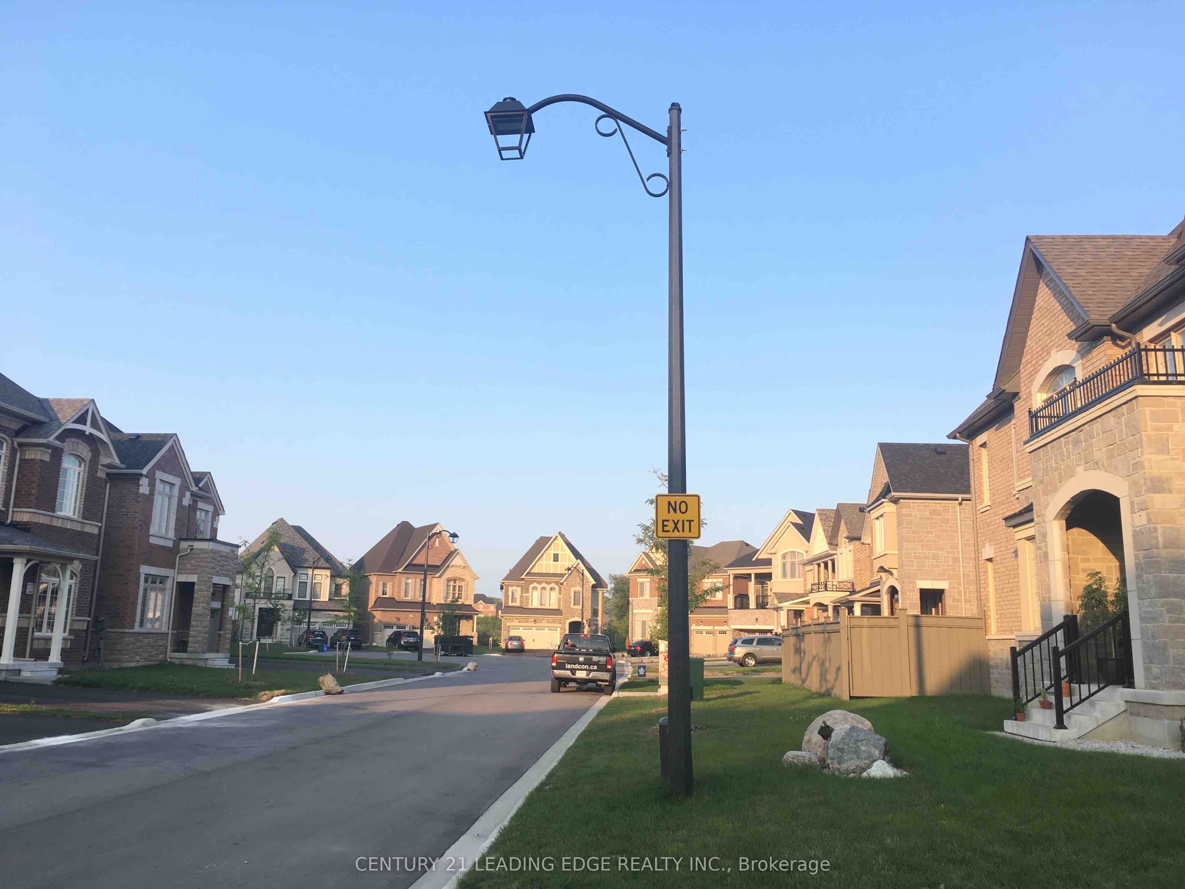 23 Boland Court 1 Bdrm Upper Level Property Photo 1