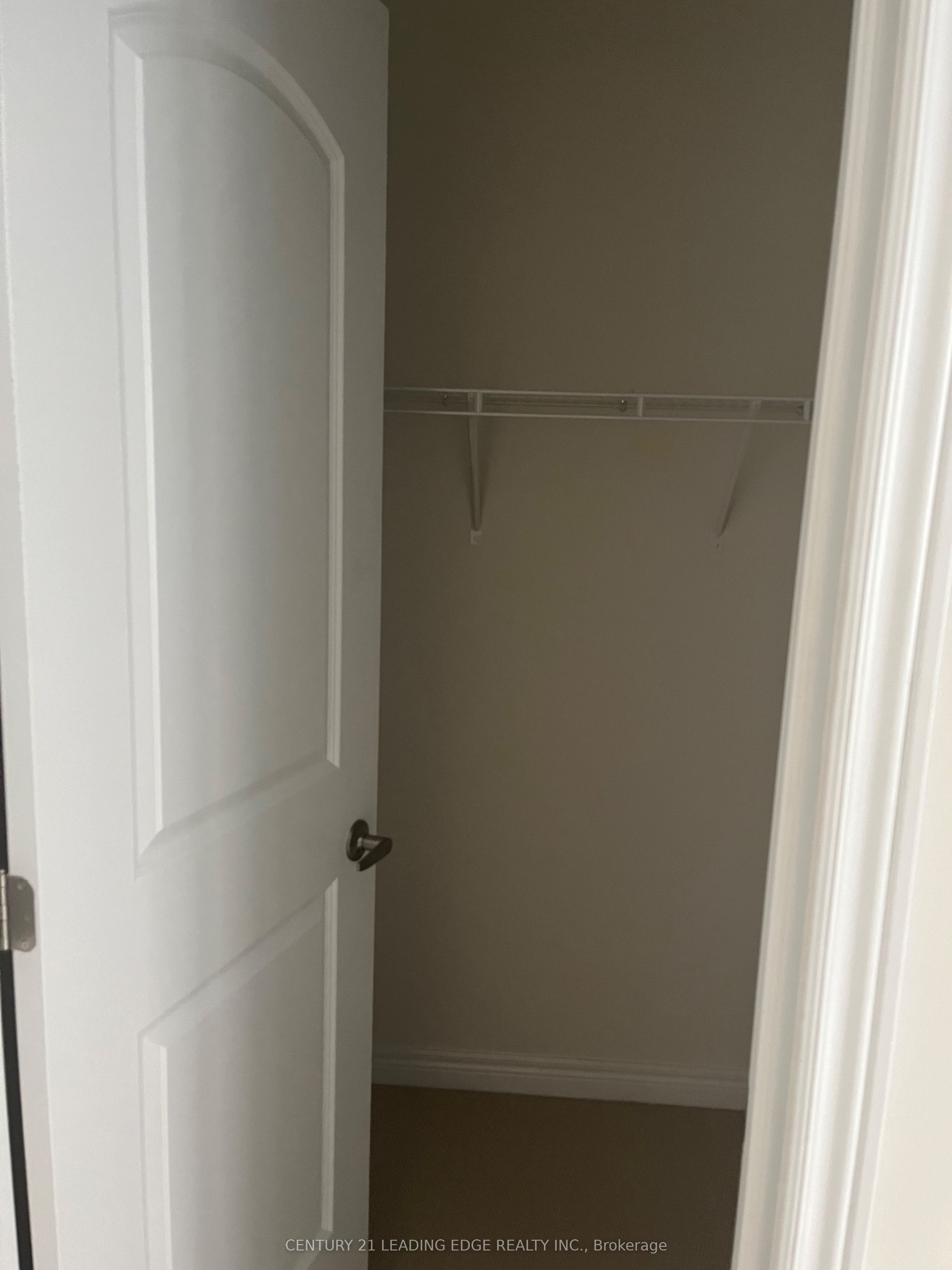 23 Boland Court 1 Bdrm Upper Level Property Photo 3