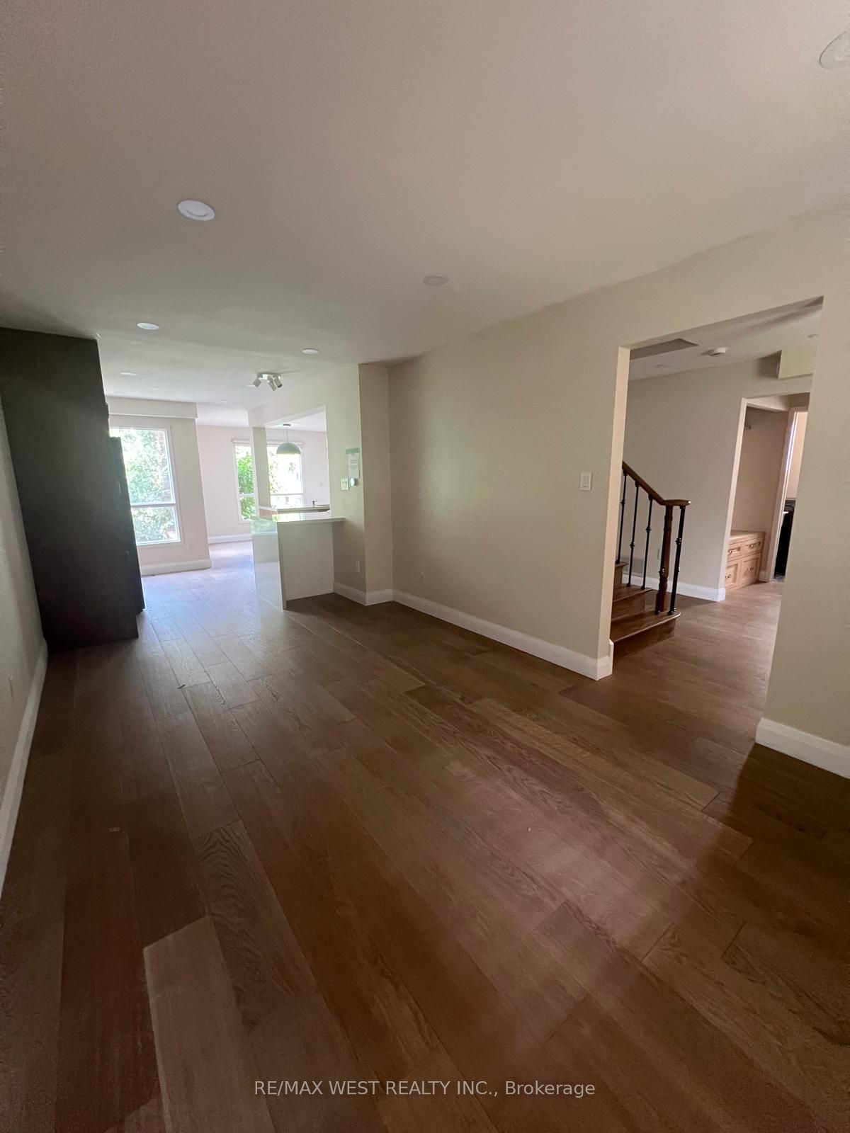 51 Moorcrest Drive Property Photo 4