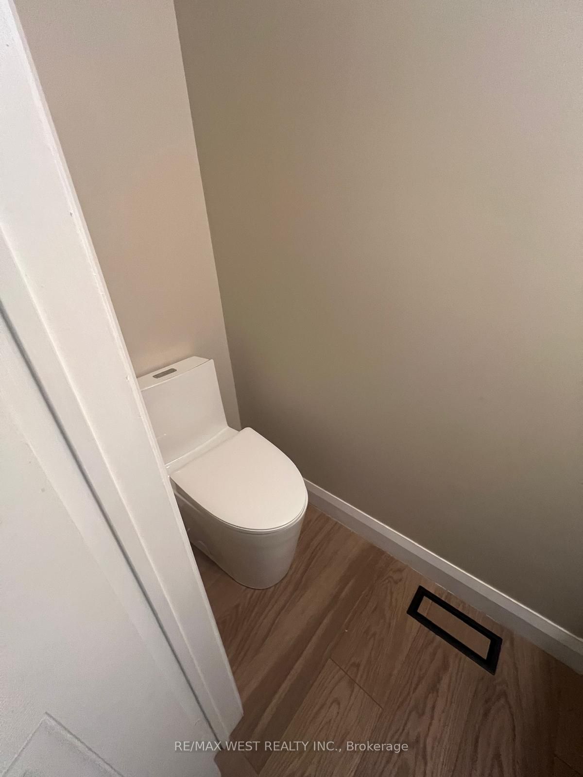 51 Moorcrest Drive Property Photo 13