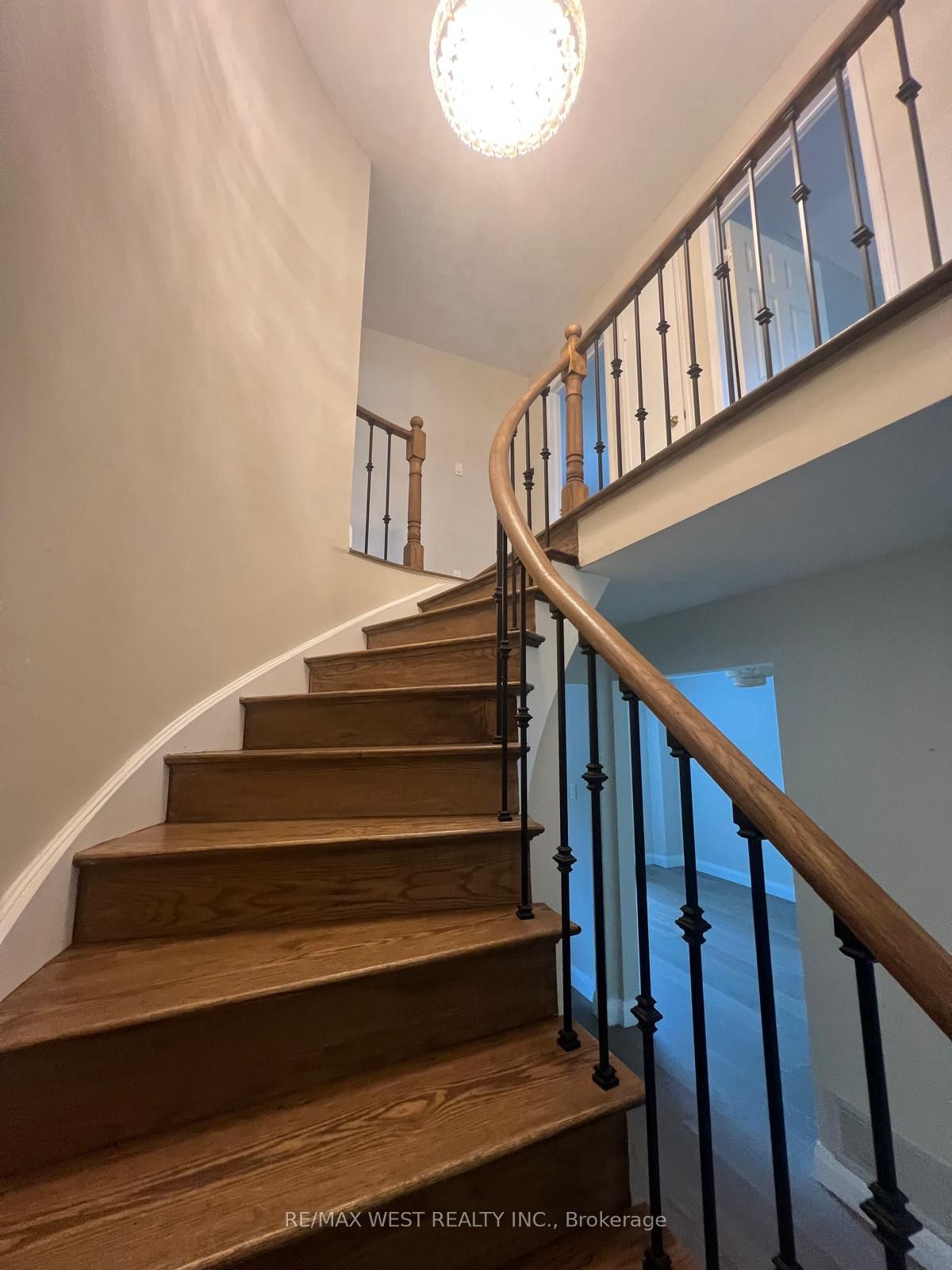 51 Moorcrest Drive Property Photo 16
