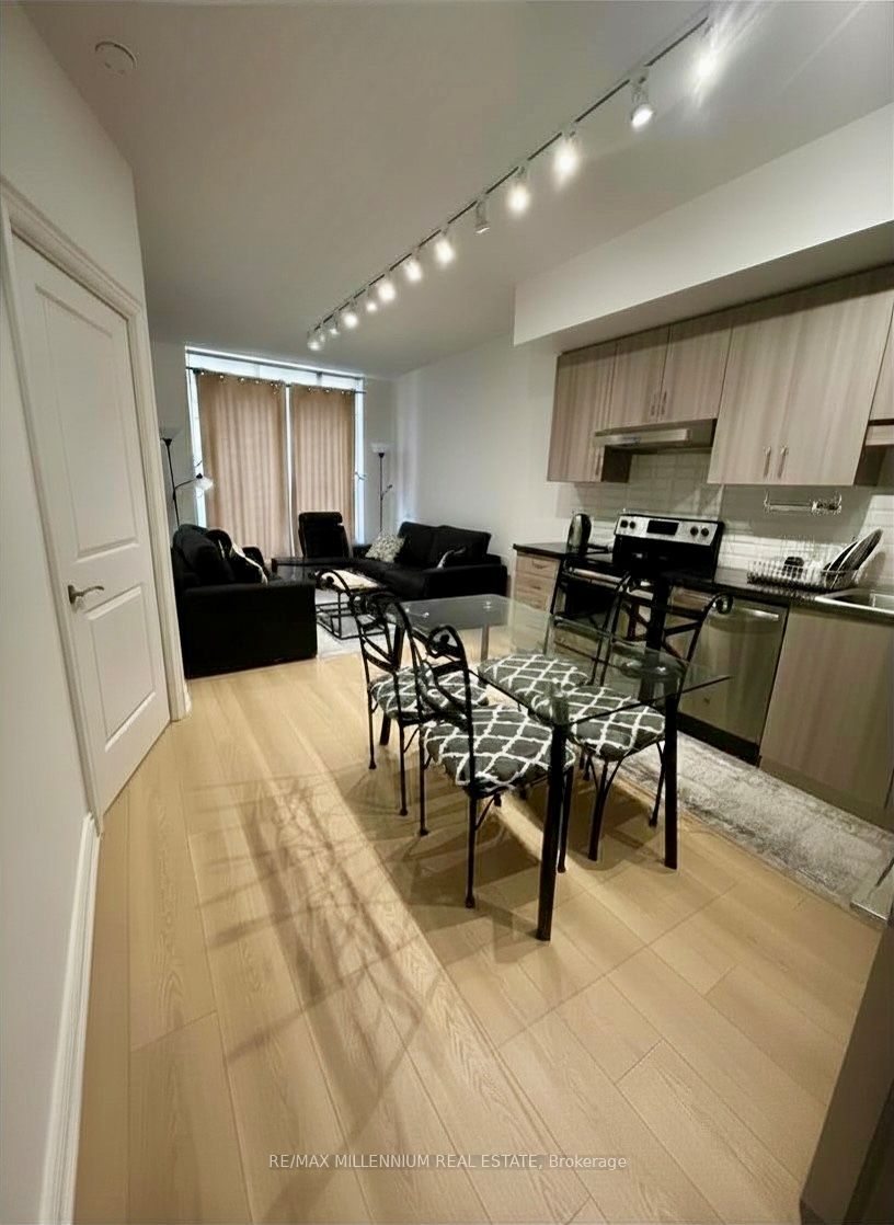 89 South Town Centre Boulevard 803 Property Photo 6