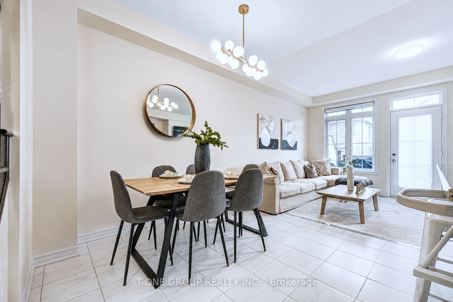 27 Sharbot Lane Property Photo 13