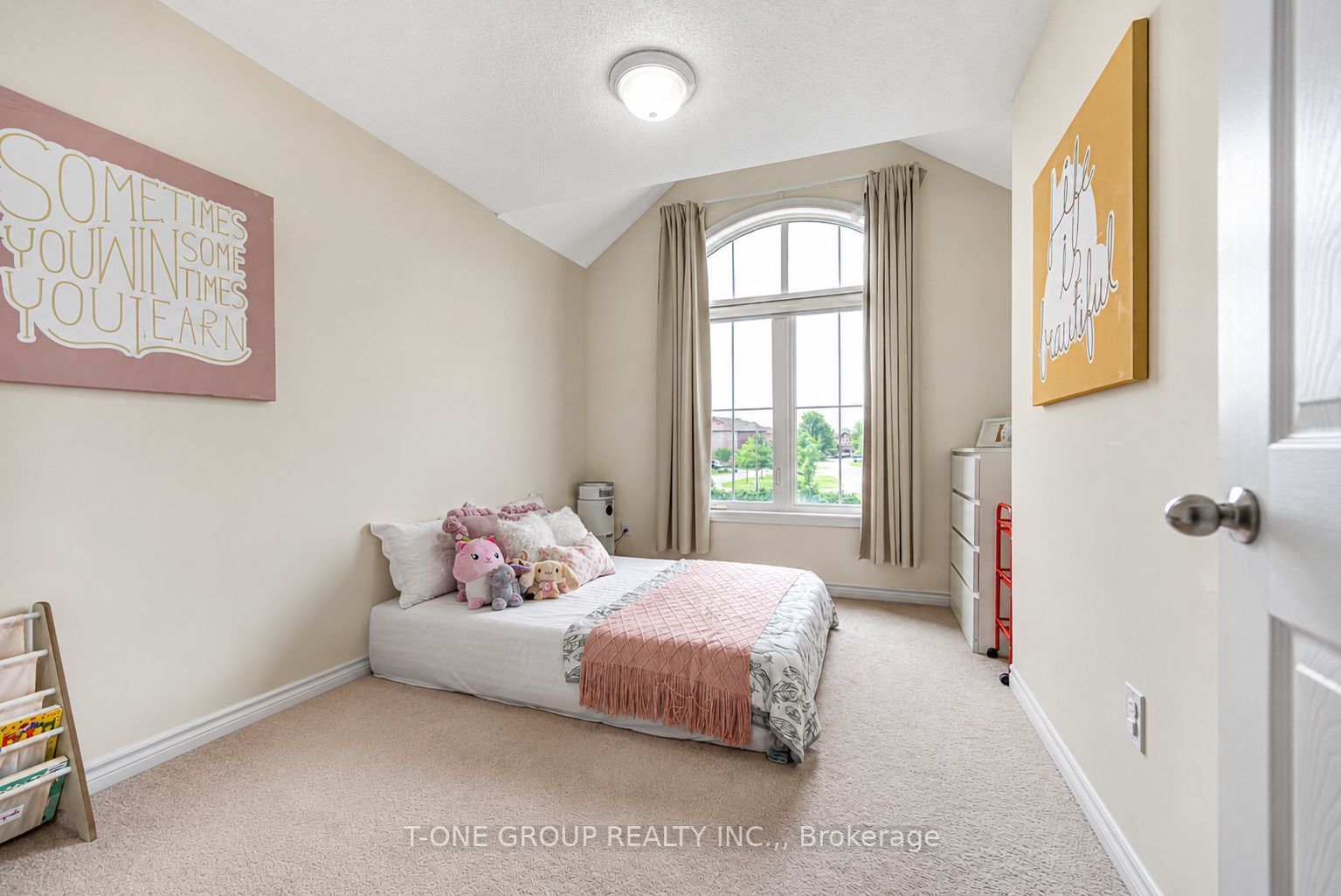27 Sharbot Lane Property Photo 25