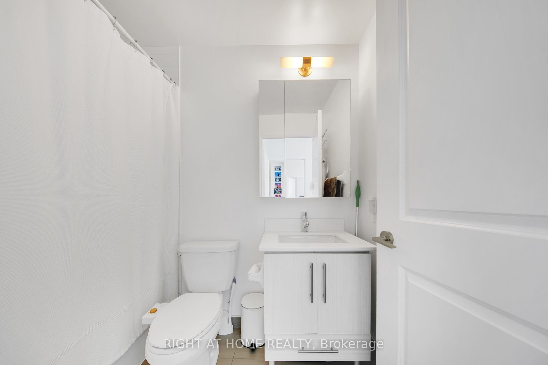 65 Oneida Crescent 903 Property Photo 17