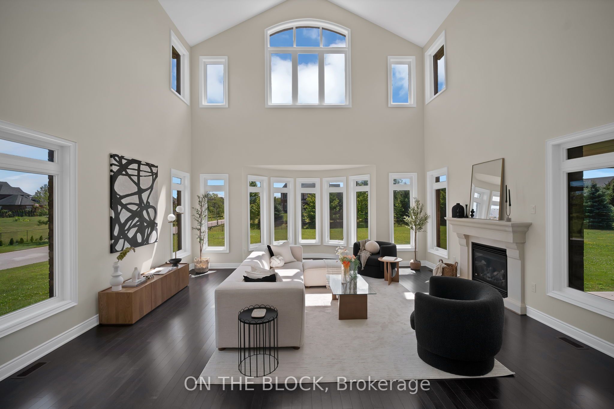 24 Whitewood Drive Property Photo 6