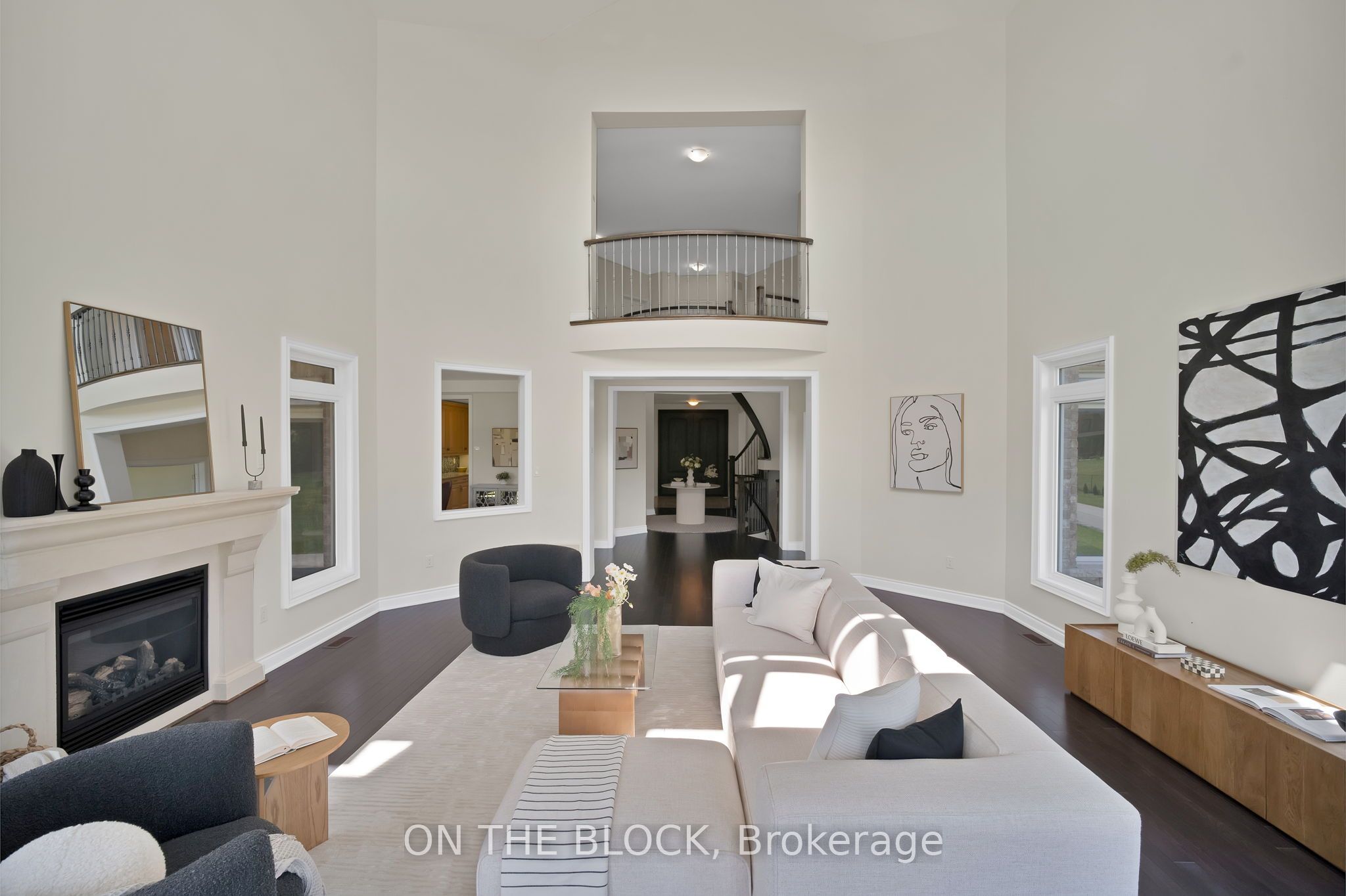 24 Whitewood Drive Property Photo 7