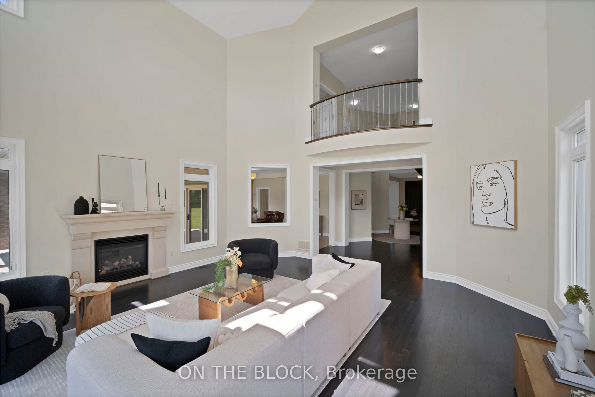 24 Whitewood Drive Property Photo 8