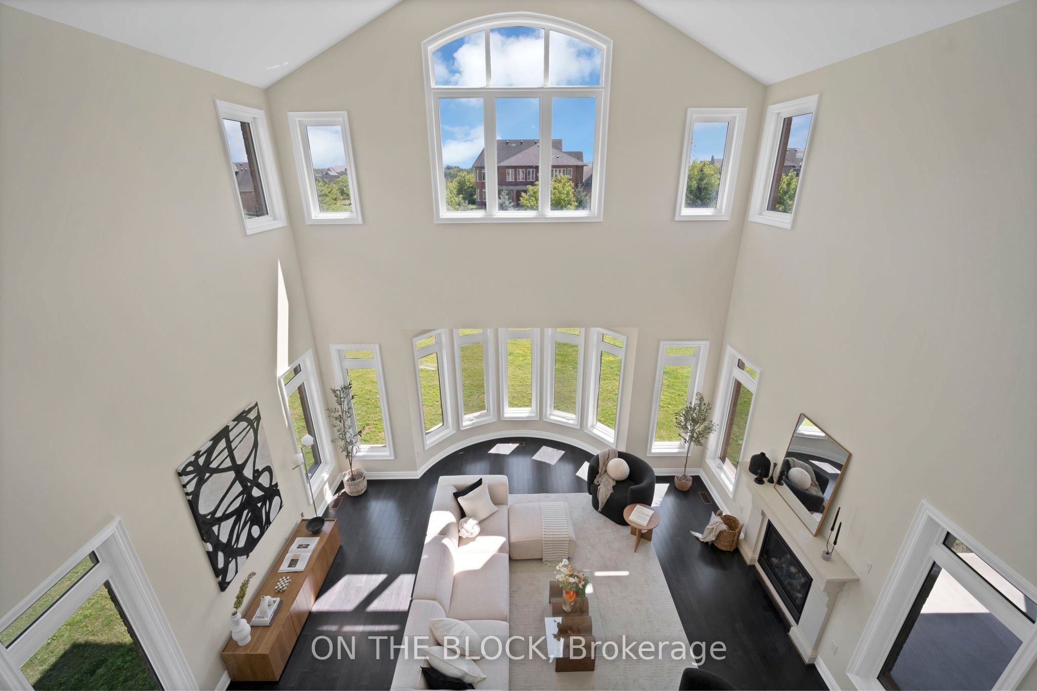24 Whitewood Drive Property Photo 11