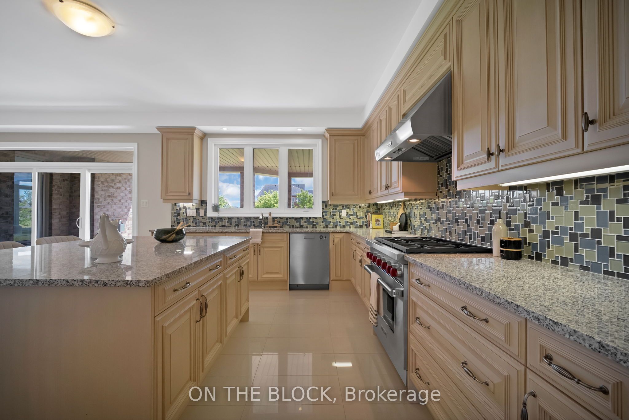 24 Whitewood Drive Property Photo 22