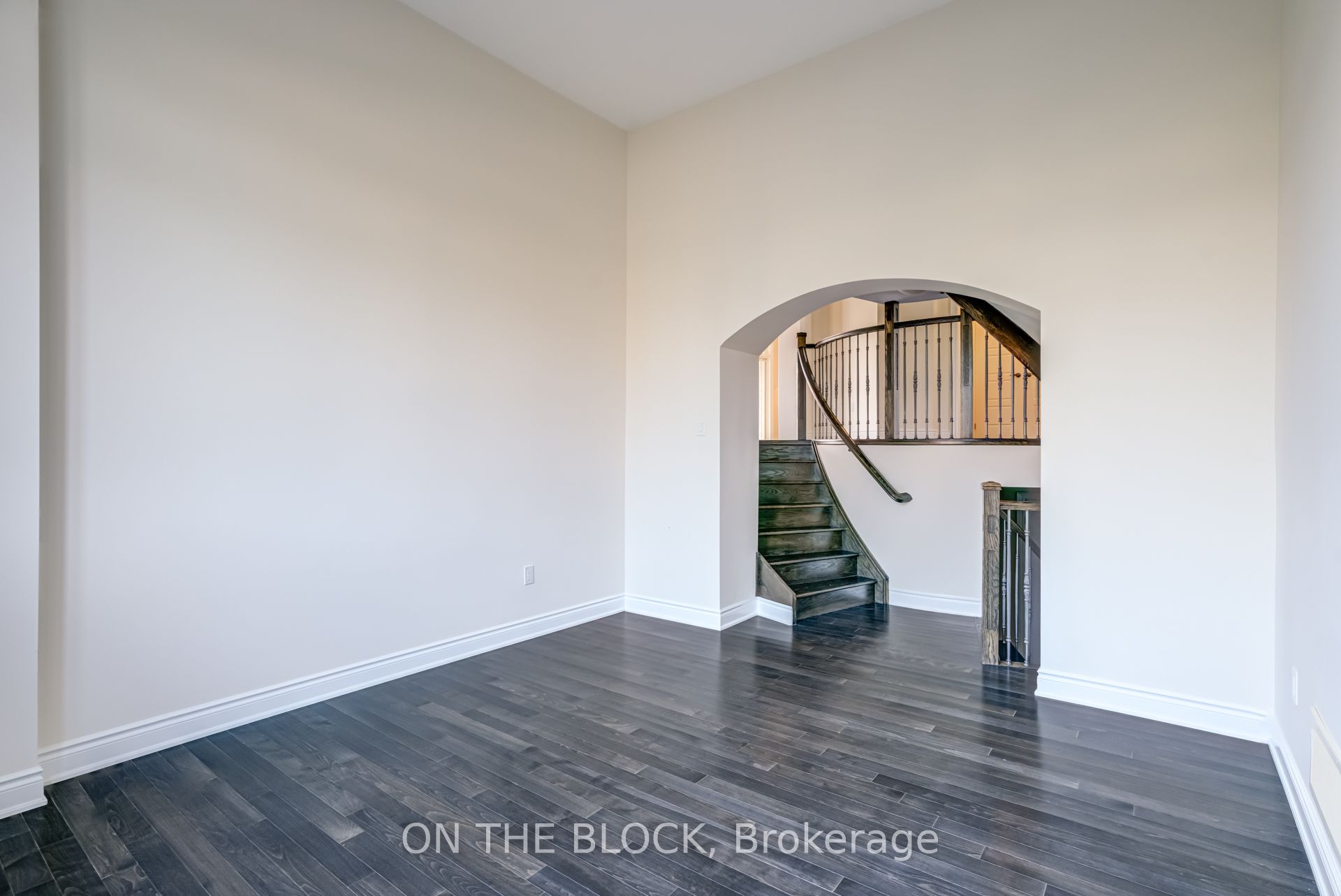 24 Whitewood Drive Property Photo 33