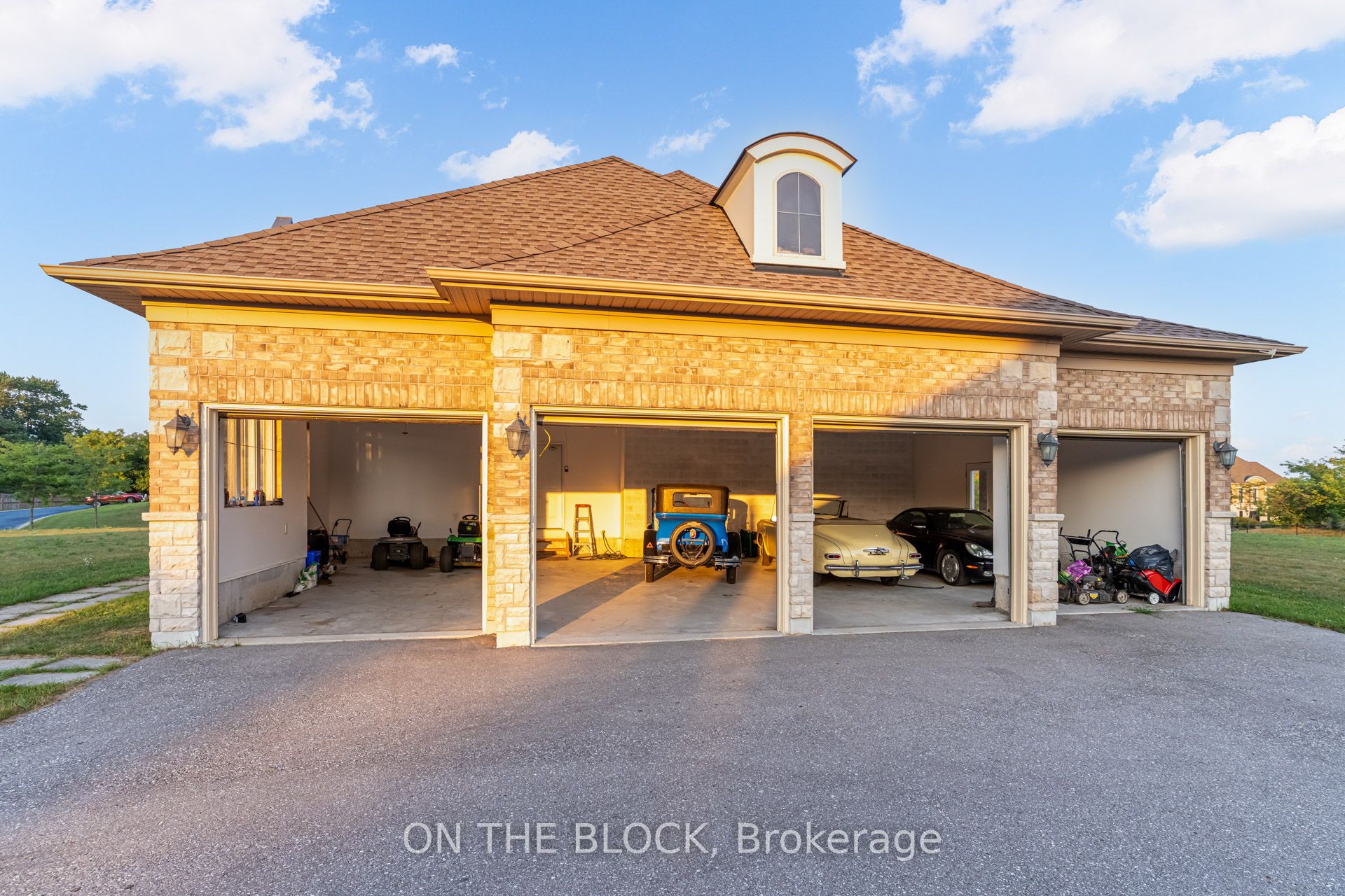 24 Whitewood Drive Property Photo 47