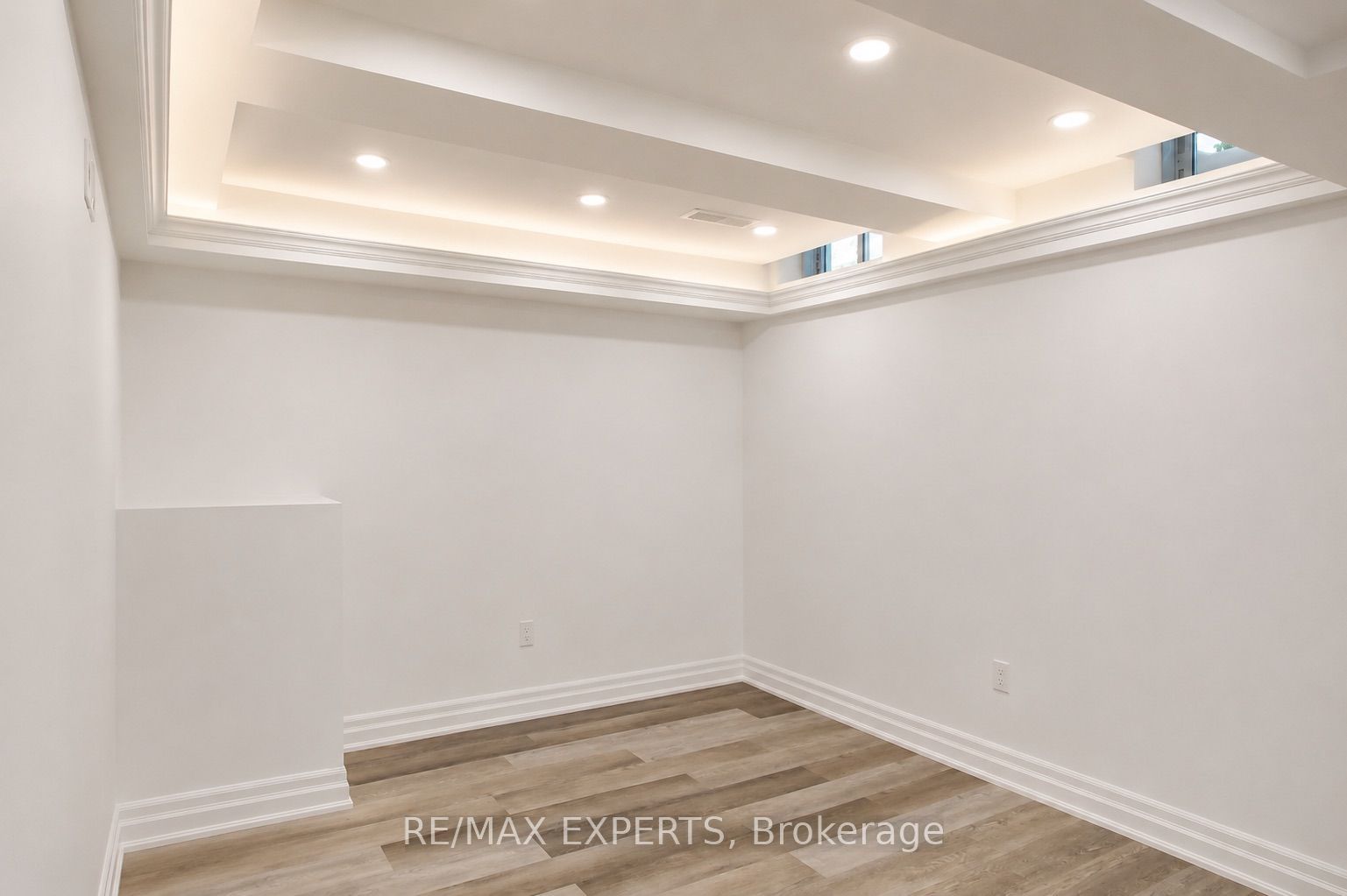 2285 Major Mackenzie Drive W Property Photo 32