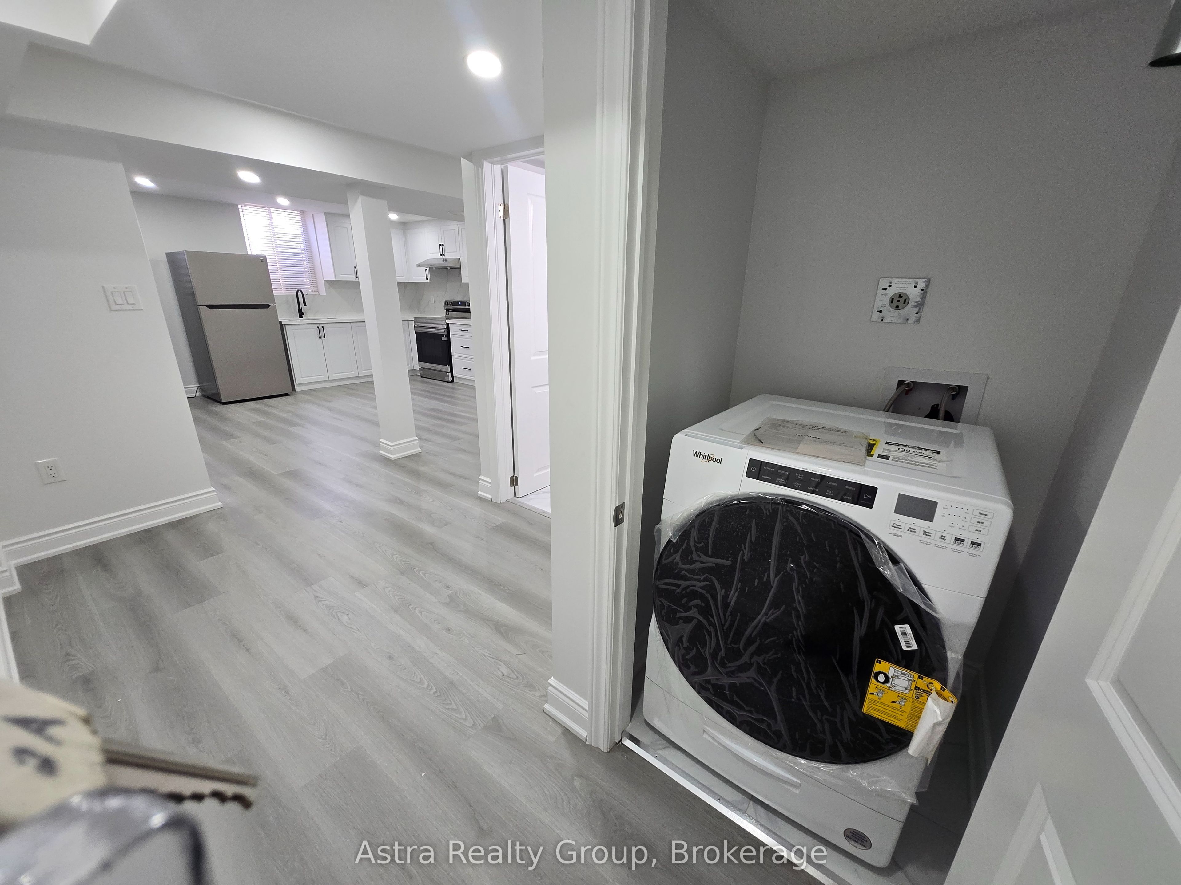 105 Coldwell Bay Circle Property Photo 6
