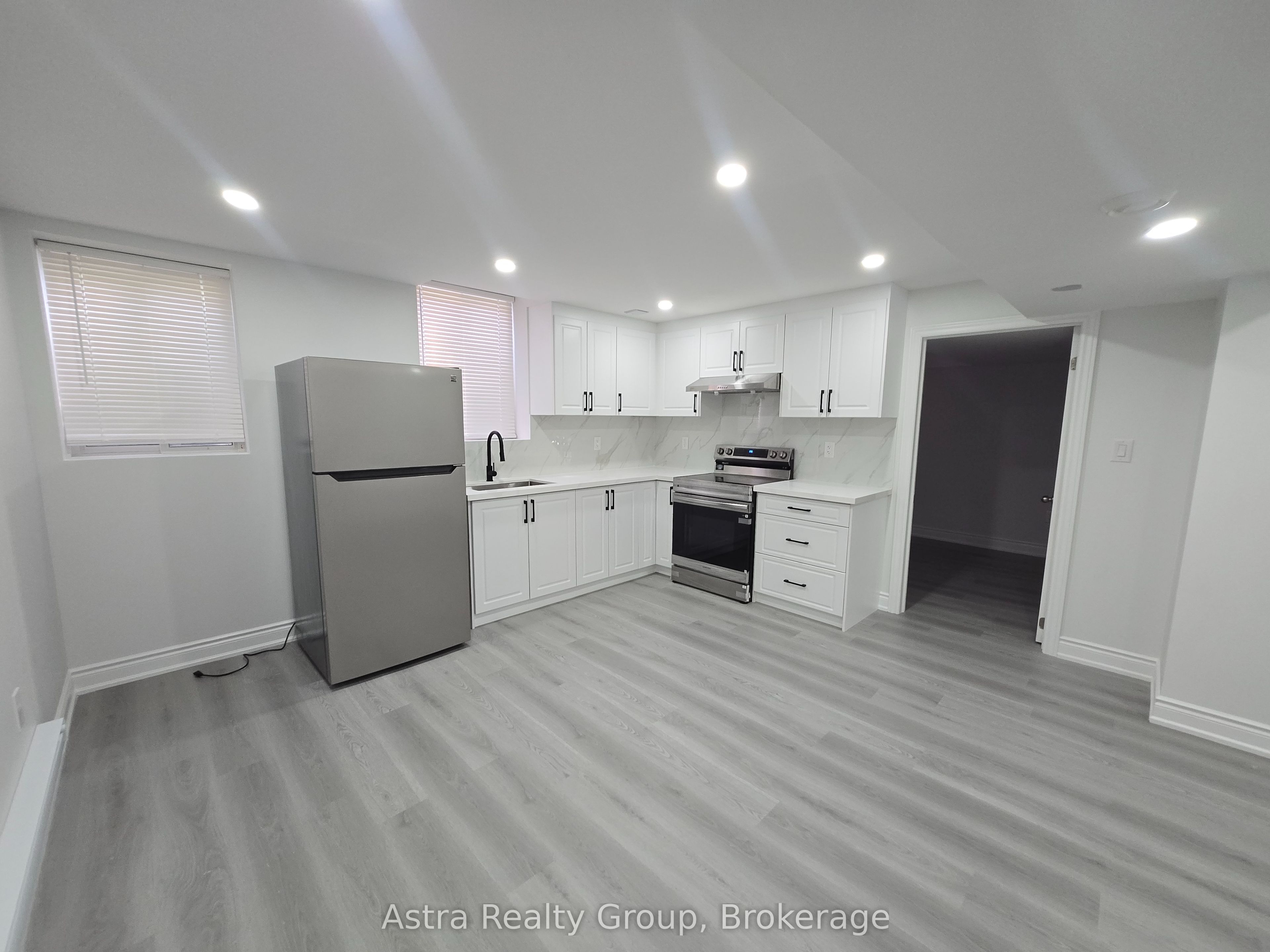 105 Coldwell Bay Circle Property Photo 14