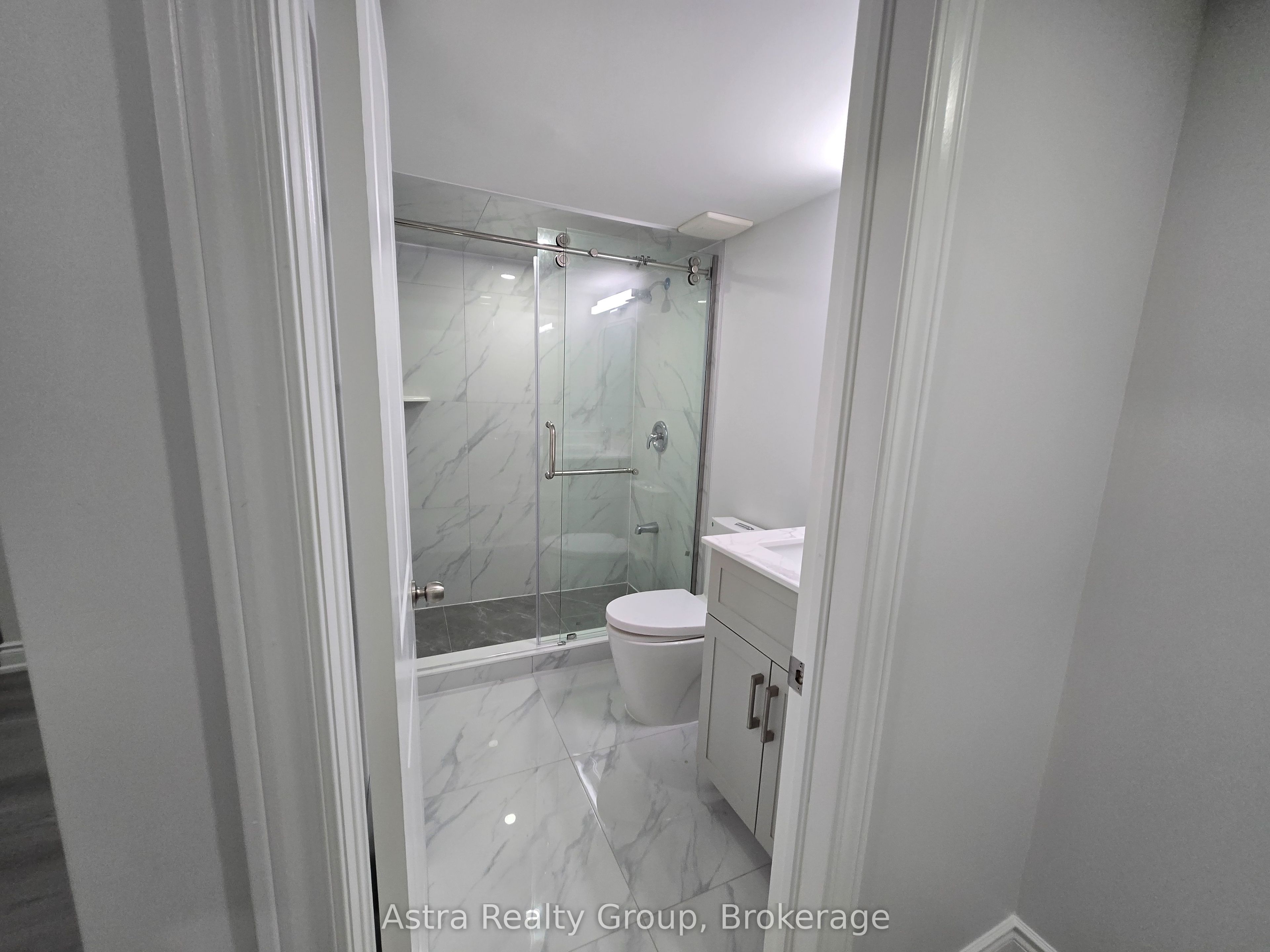 105 Coldwell Bay Circle Property Photo 18