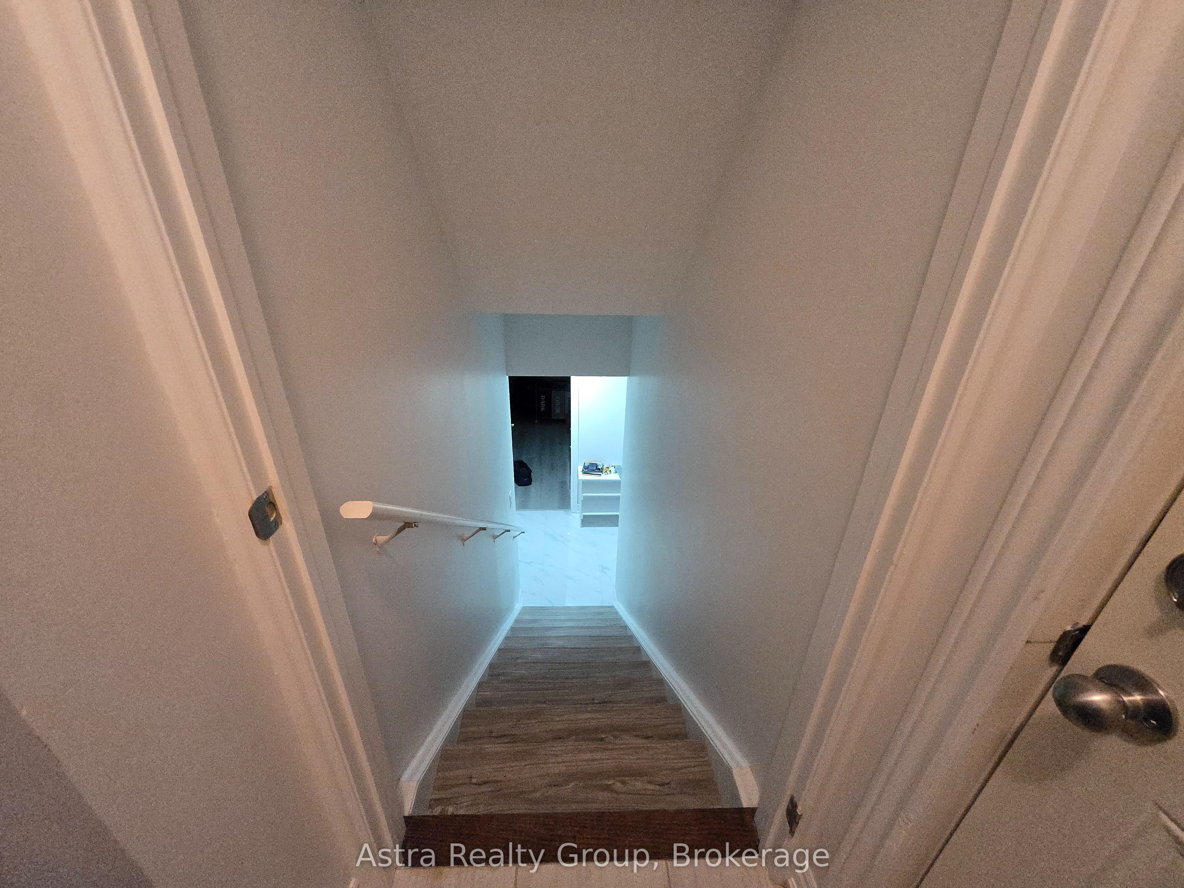 105 Coldwell Bay Circle Property Photo 24