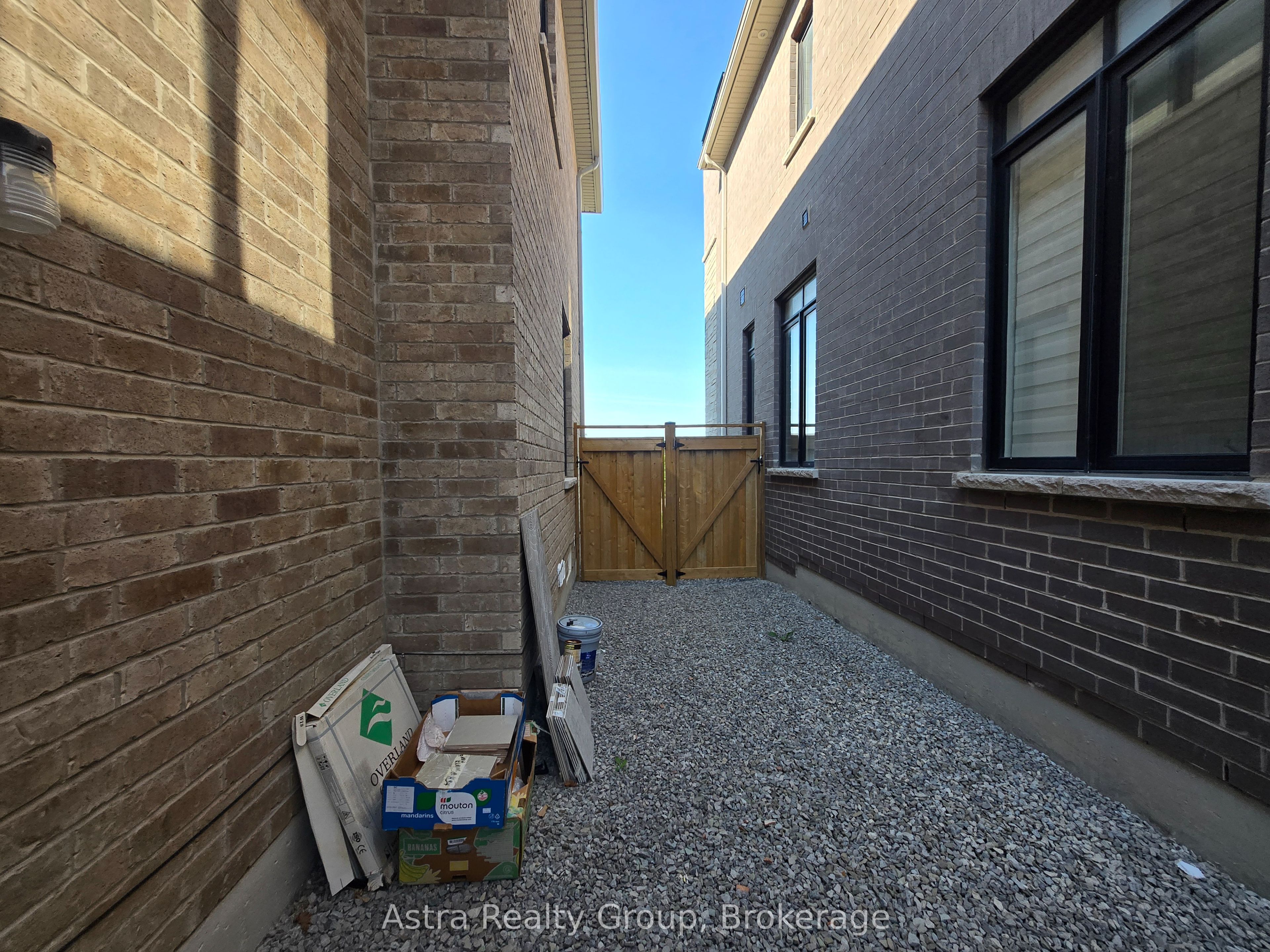 105 Coldwell Bay Circle Property Photo 25
