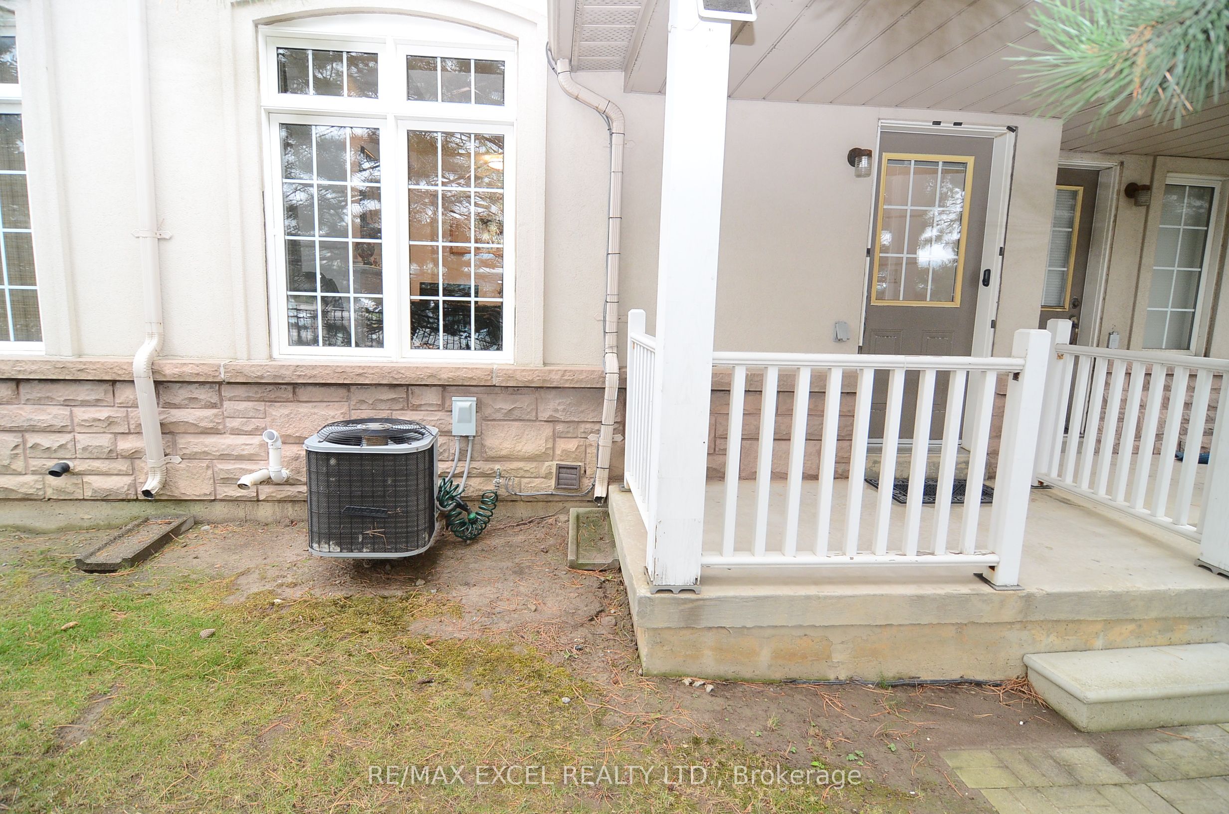 10 Post Oak Drive 21 Property Photo 2