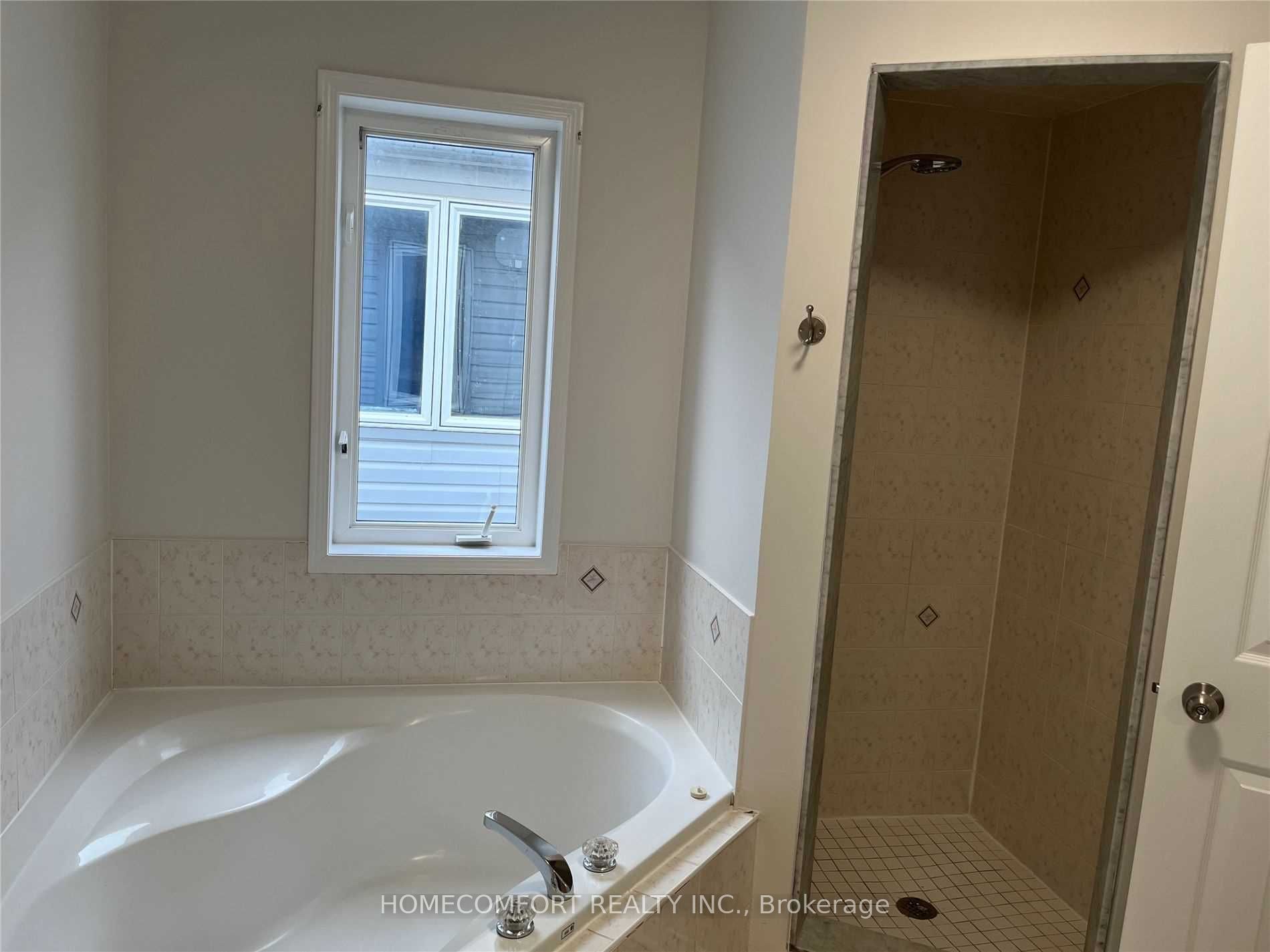 95 Ferncliffe Crescent Property Photo 9