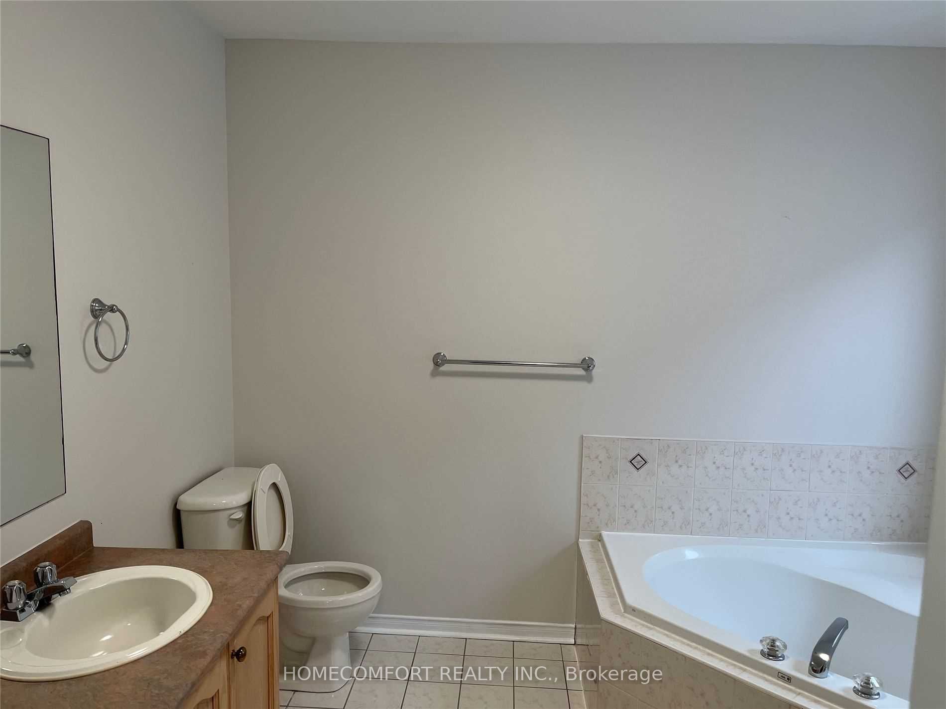 95 Ferncliffe Crescent Property Photo 10
