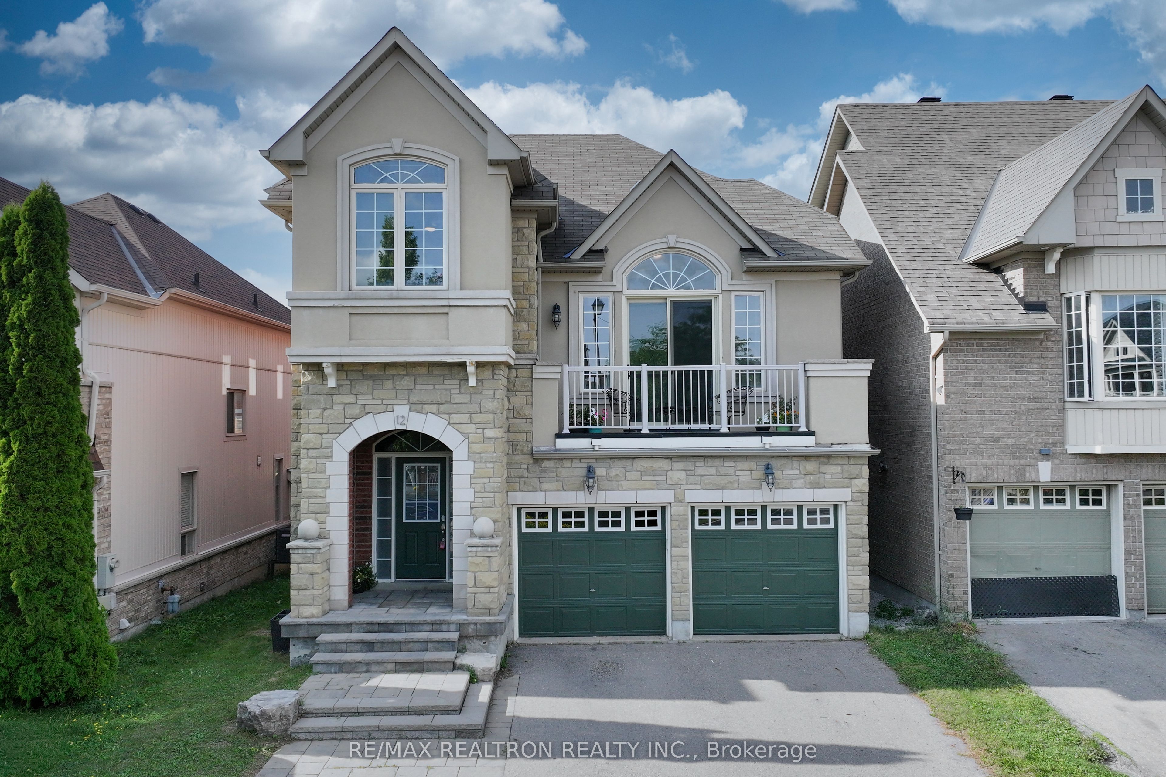12 Cozens Drive Property Photo 2