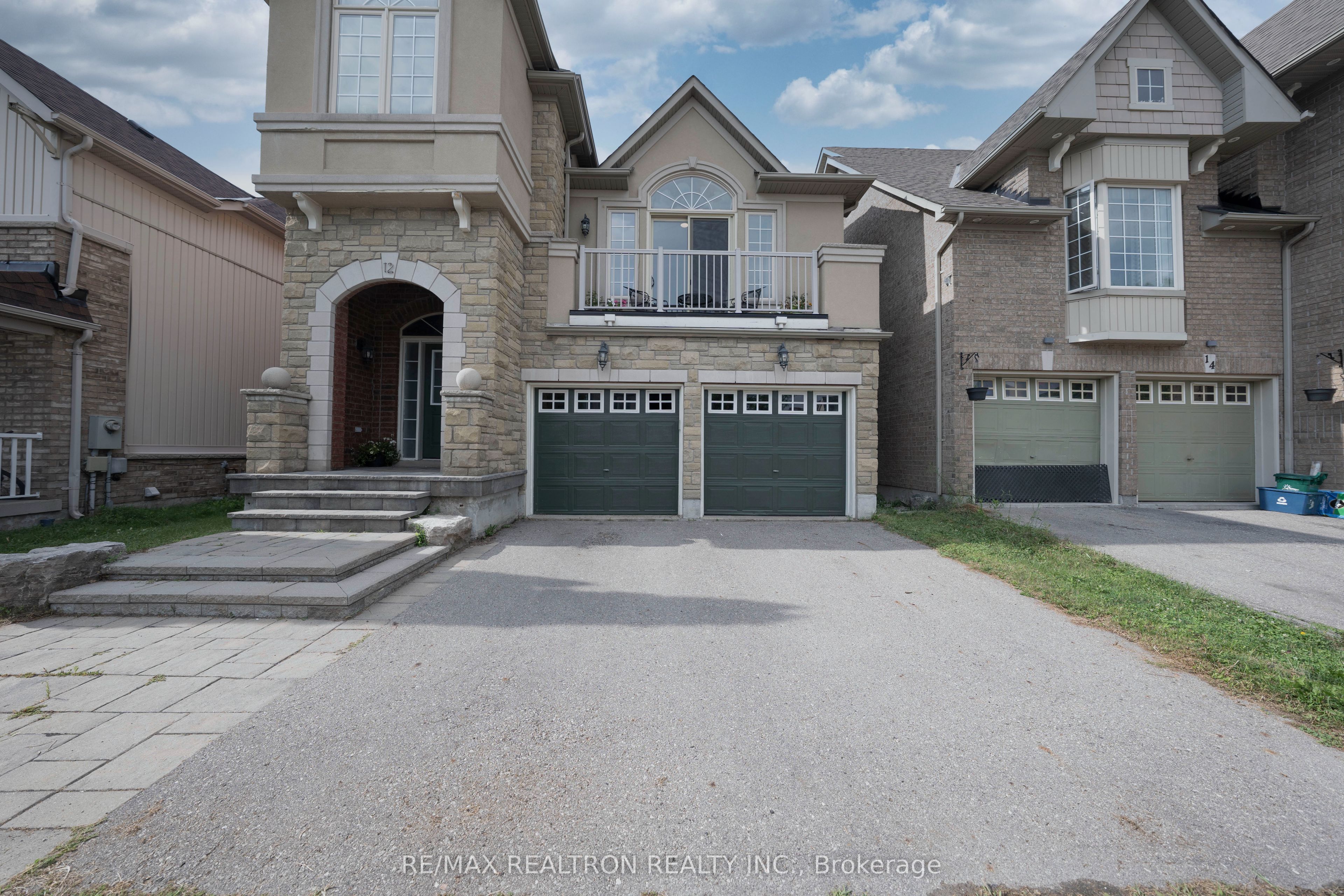 12 Cozens Drive Property Photo 3